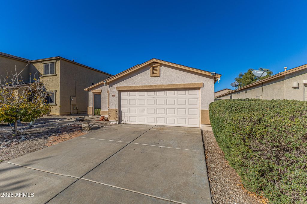 Photo of 1944 E Renegade Trail, San Tan Valley, AZ 85143 (MLS # 6970782)