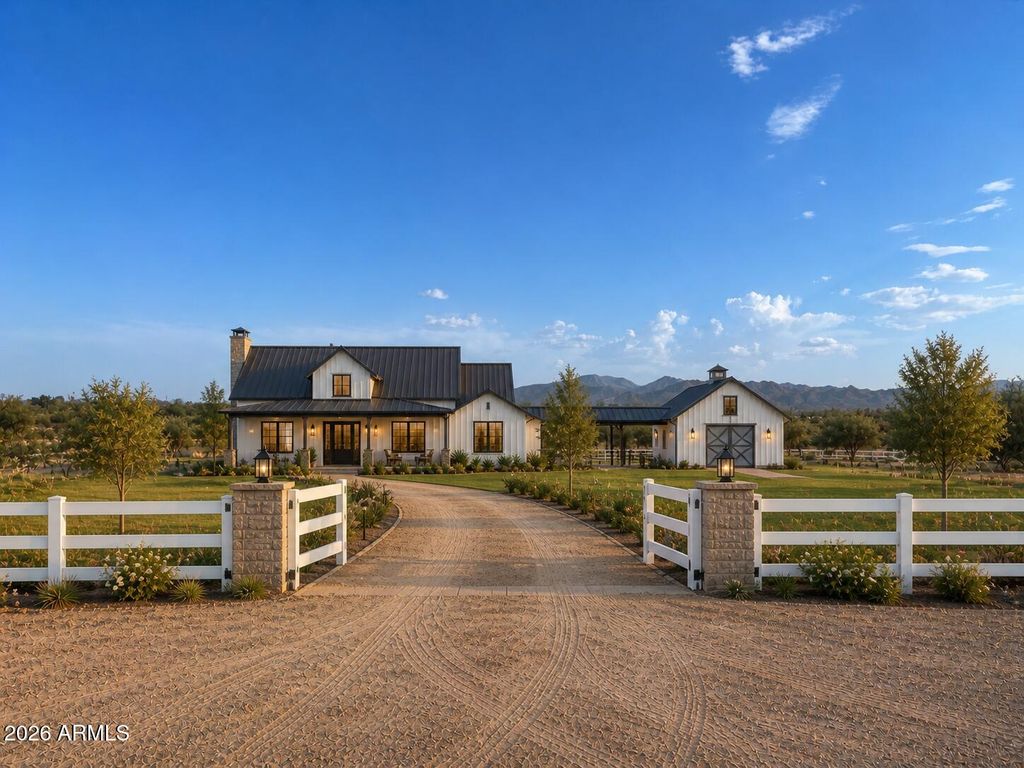 Photo of 0 W Ventada Road #-, Maricopa, AZ 85139 (MLS # 7017499)