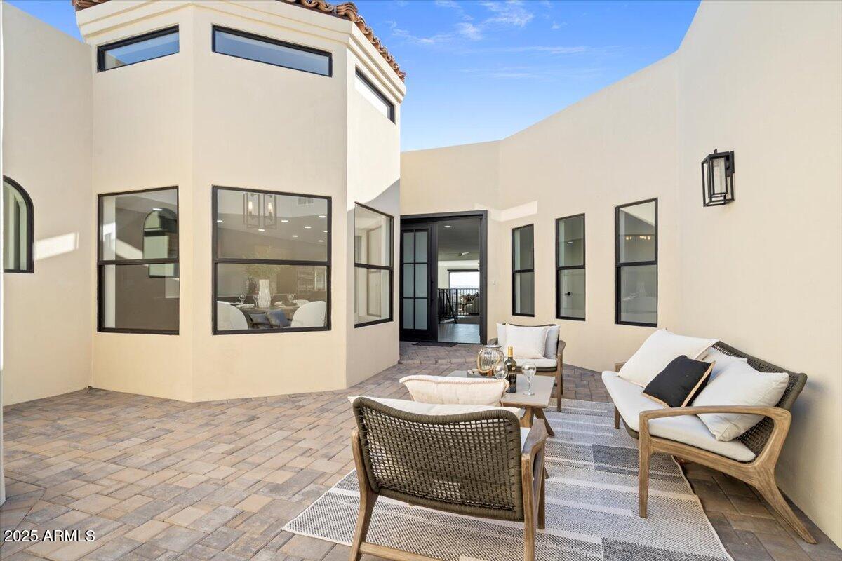 3800 E LINCOLN Drive 42
