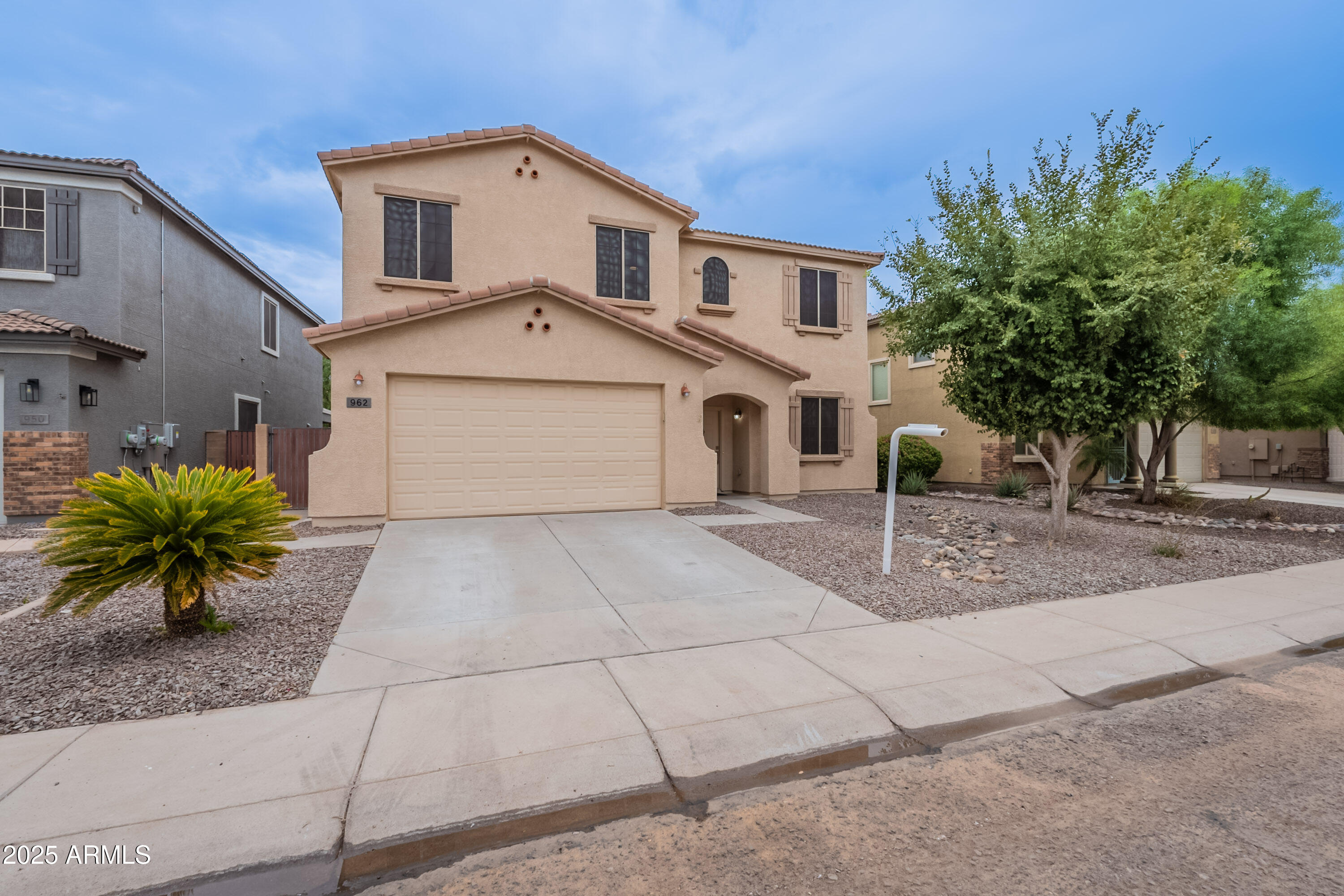 962 E CRIMM Road