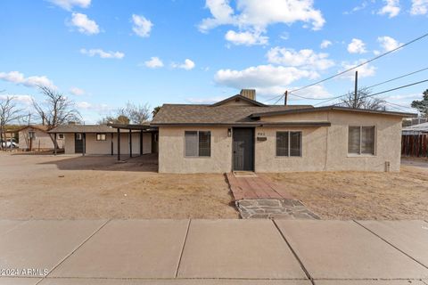 A home in Wickenburg