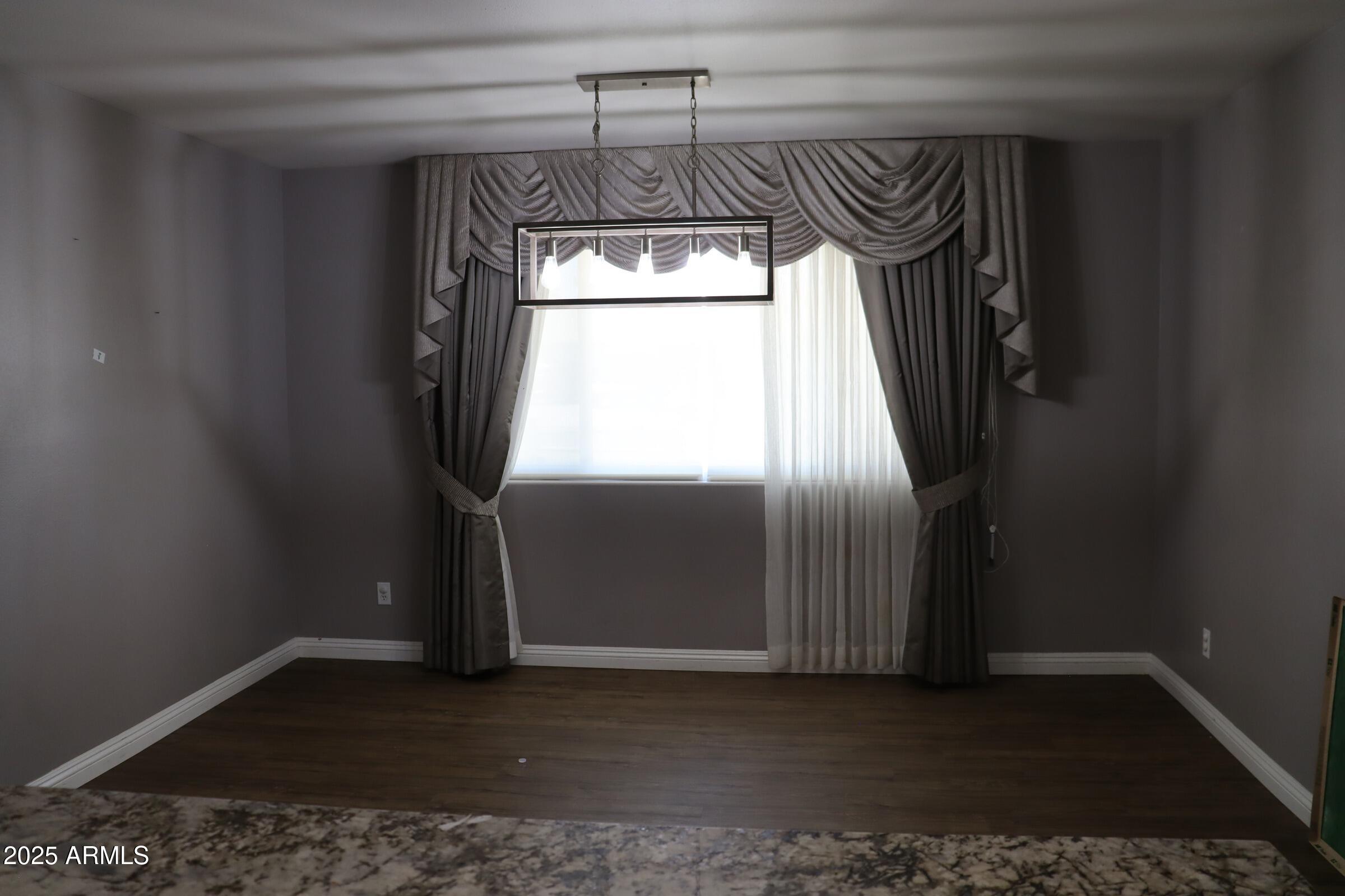 5121 W MCNEIL Street