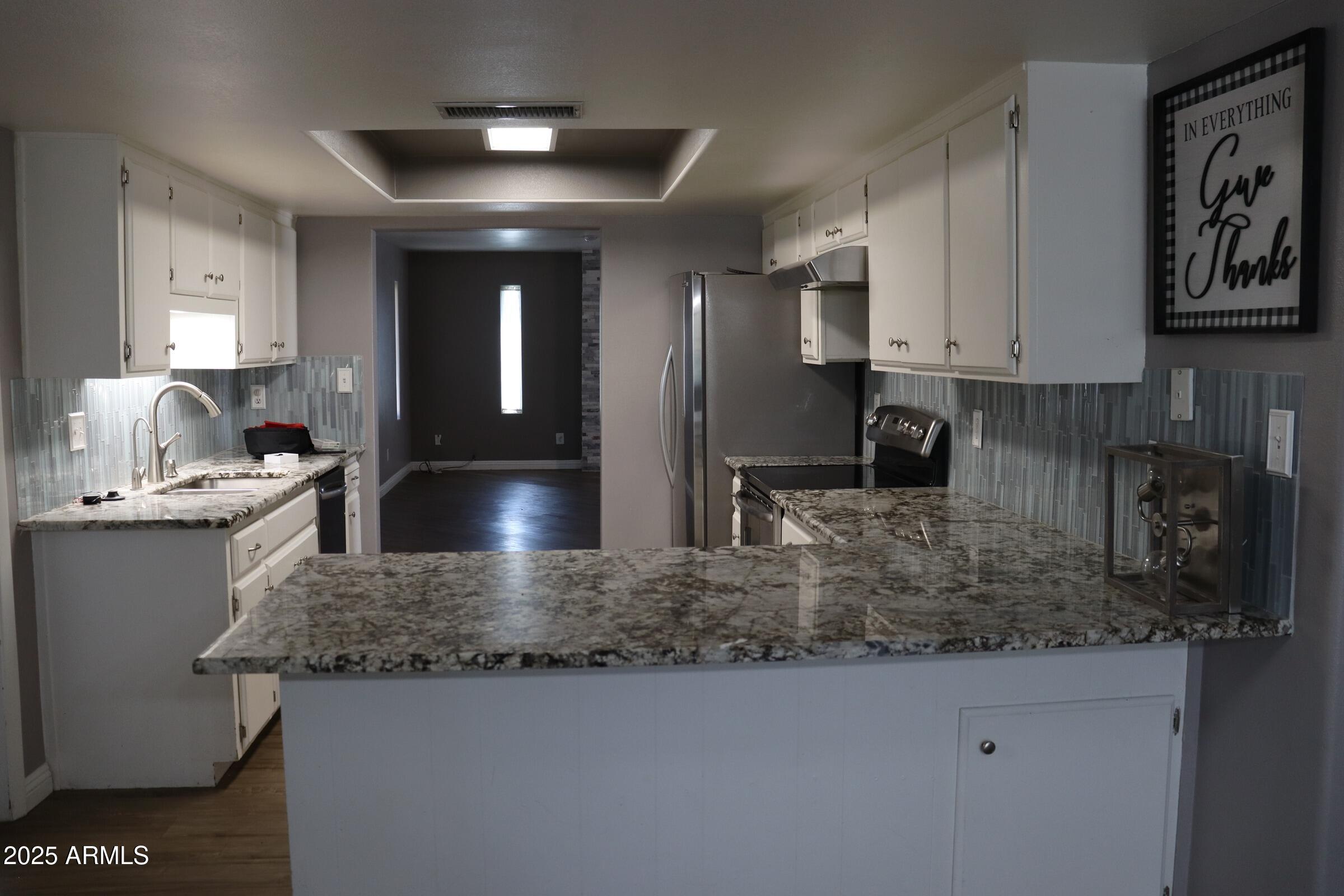 5121 W MCNEIL Street