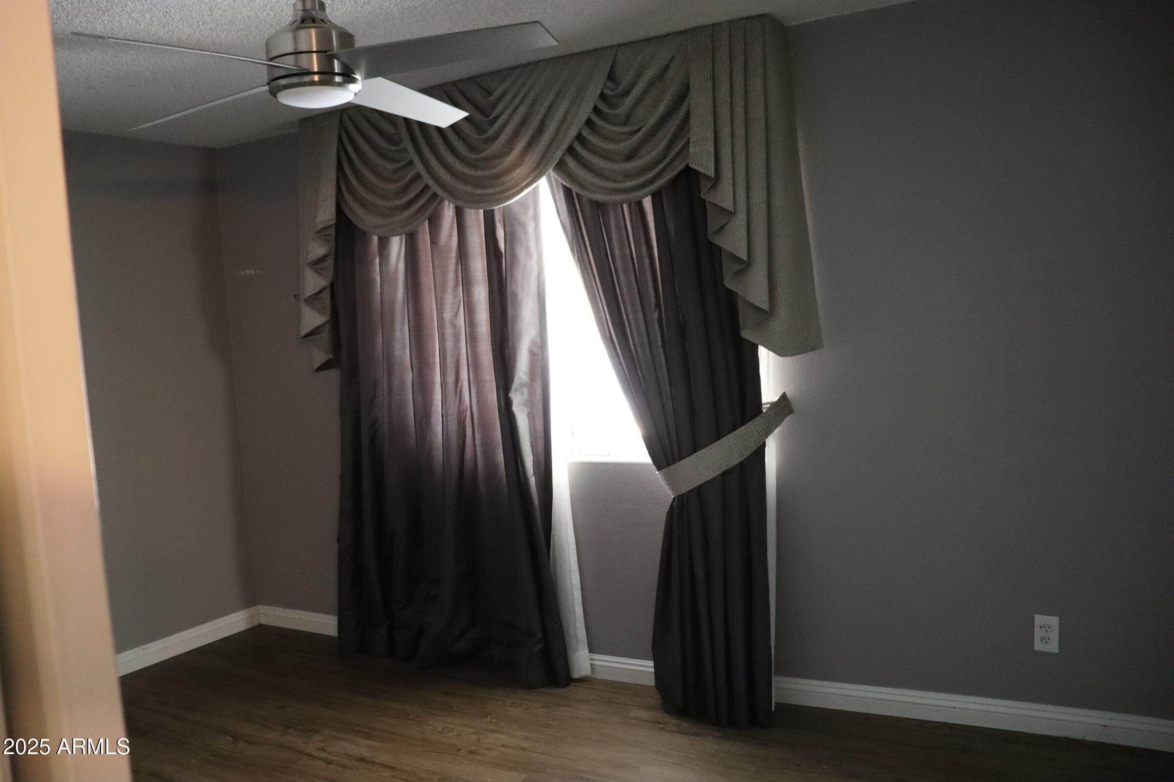 LAVEEN ESTATES - Residential