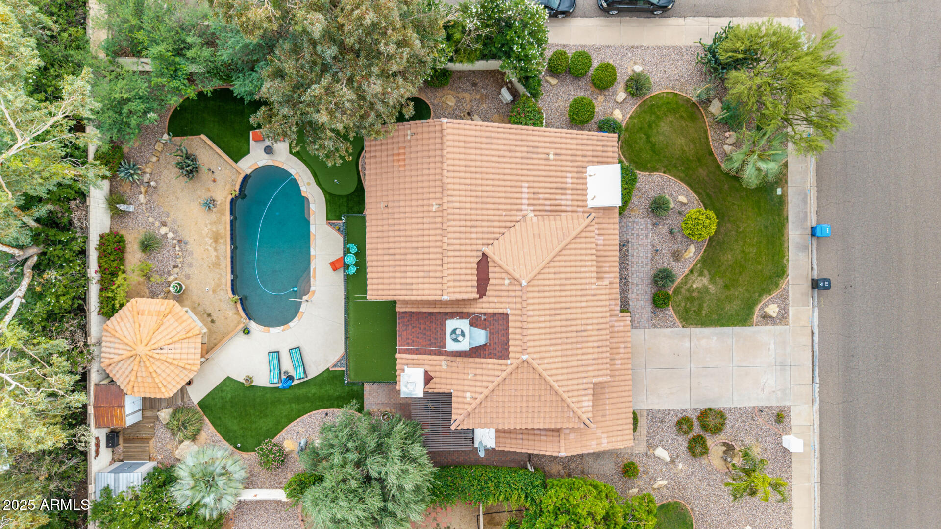 4826 E BLANCHE Drive