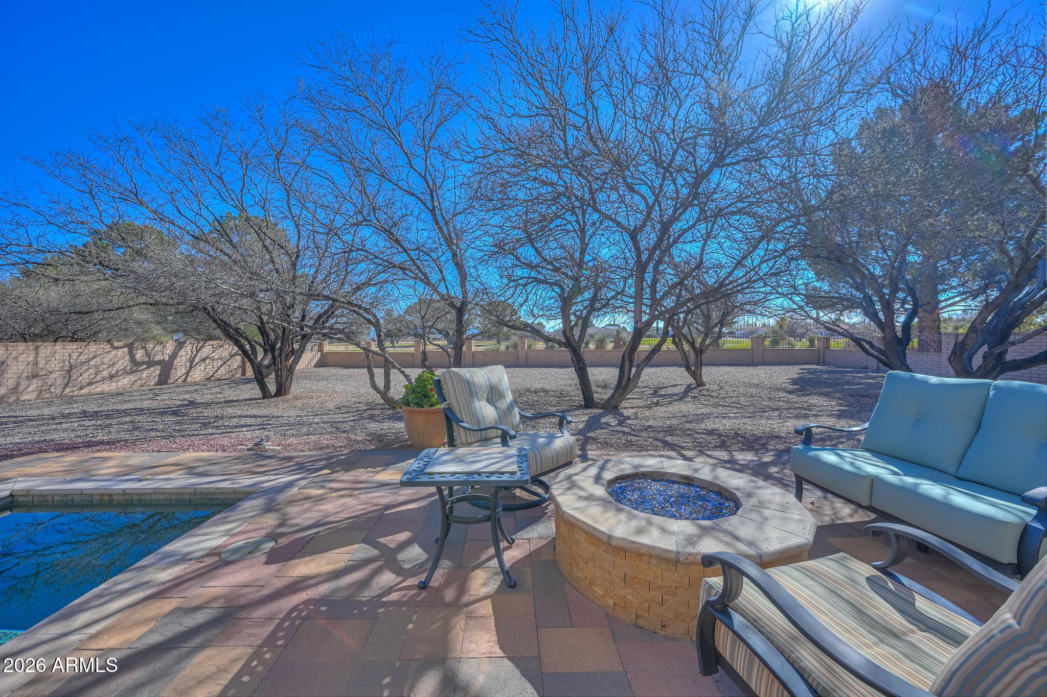 FAIRWAY VILLAS - Residential
