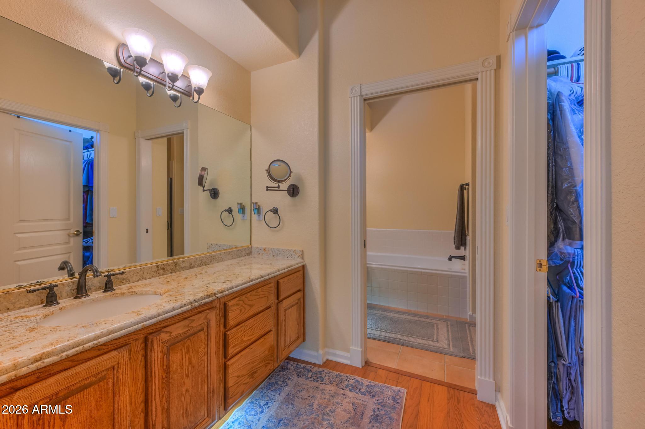 FAIRWAY VILLAS - Residential