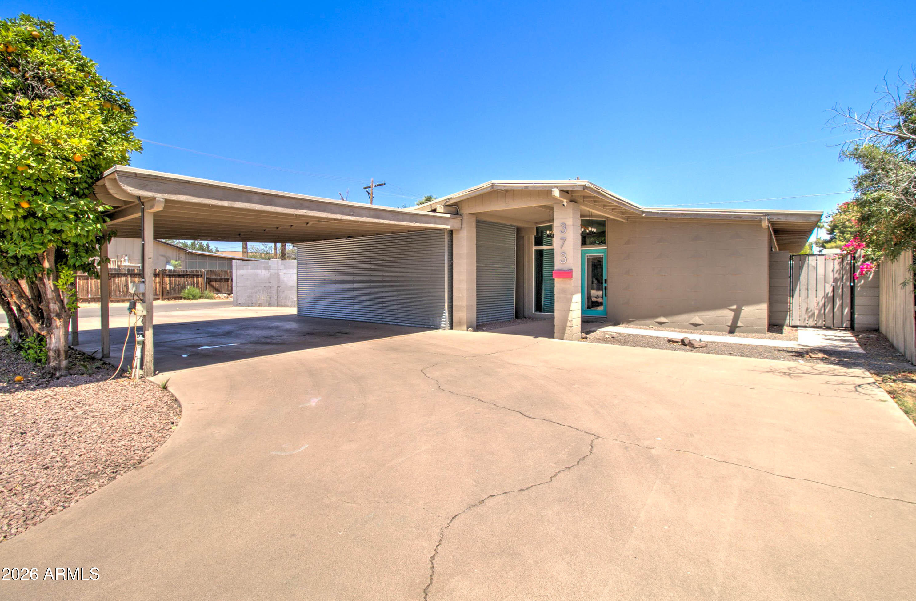 373 N Apache Drive