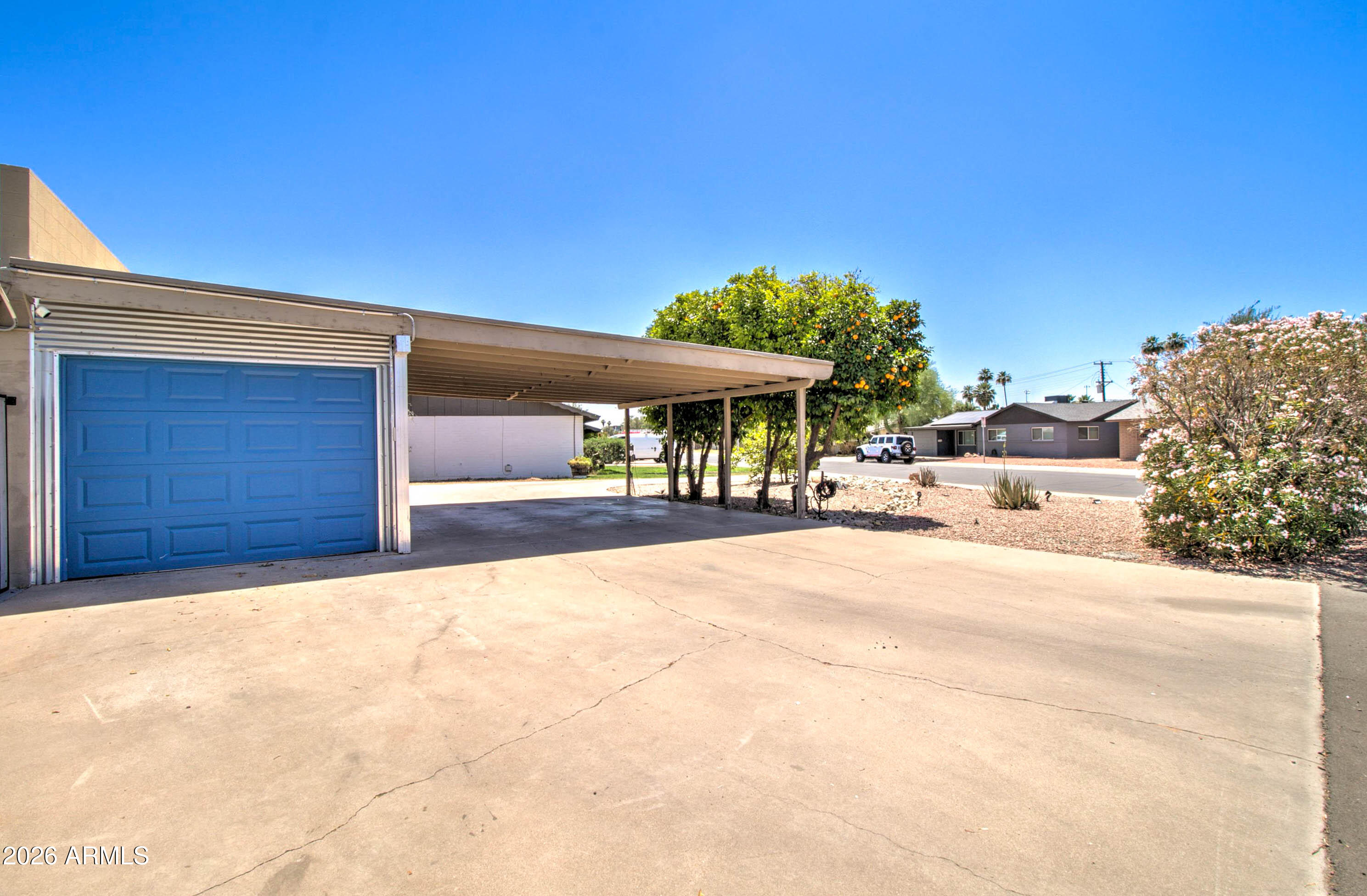 373 N Apache Drive