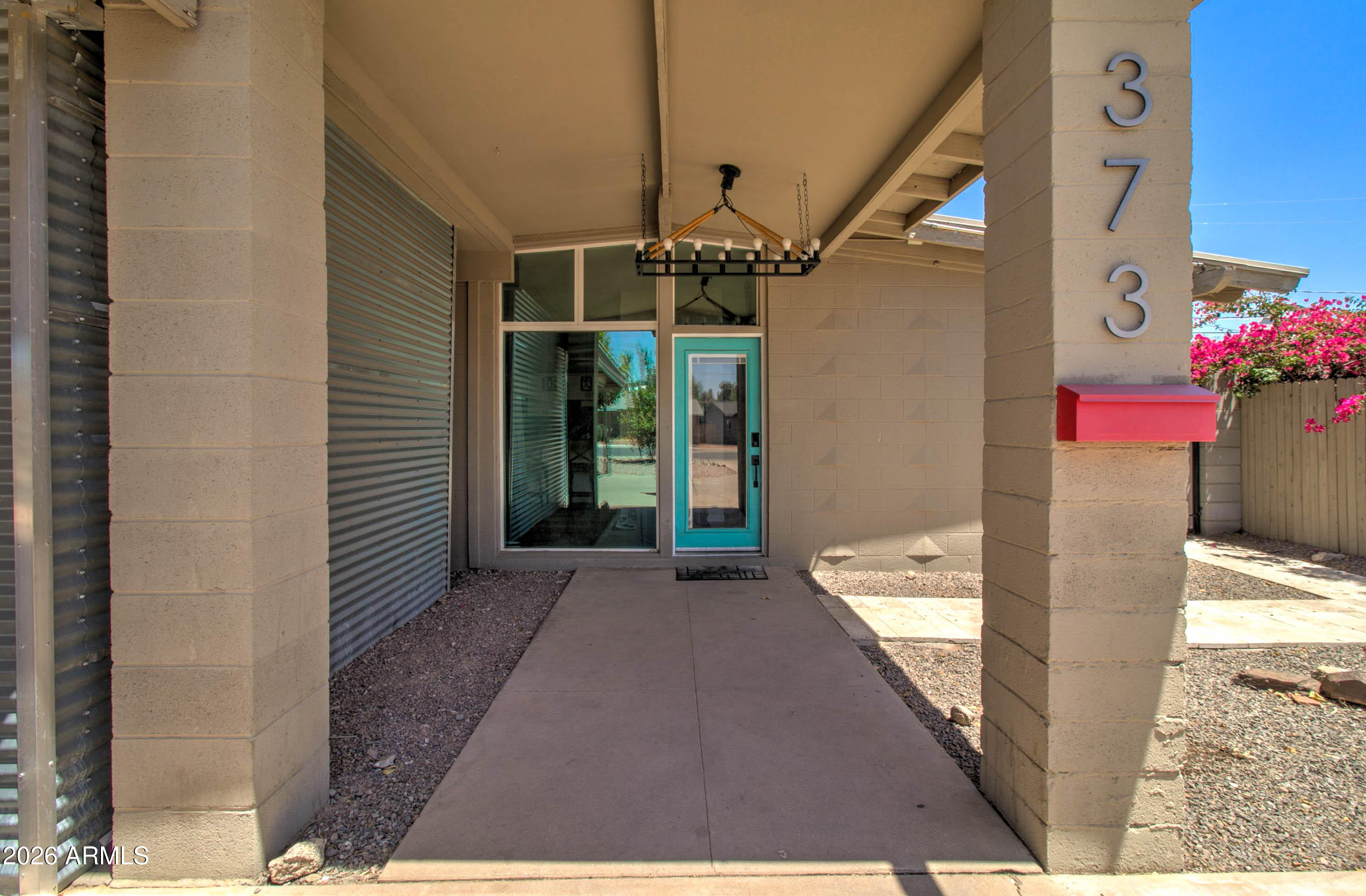 373 N Apache Drive