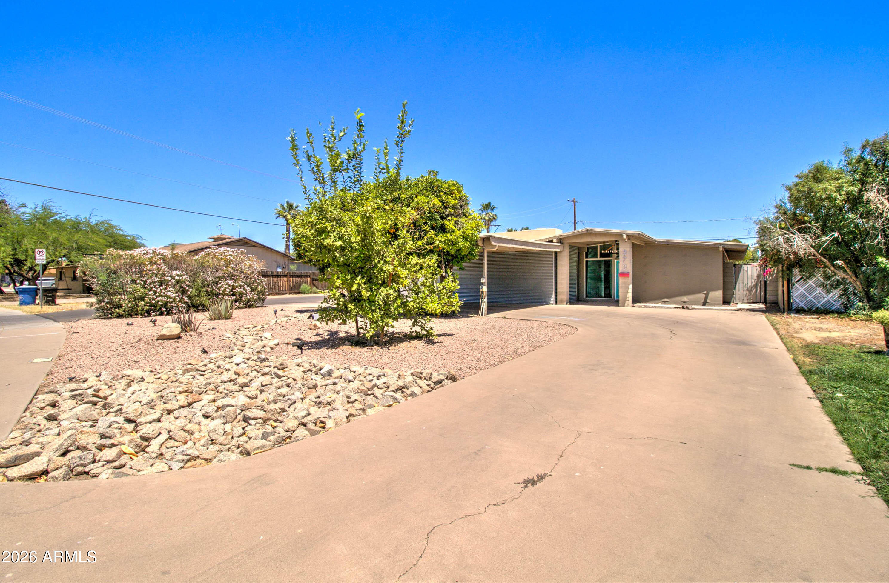 373 N Apache Drive