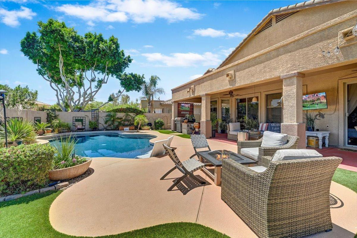 7723 E Phantom Way
