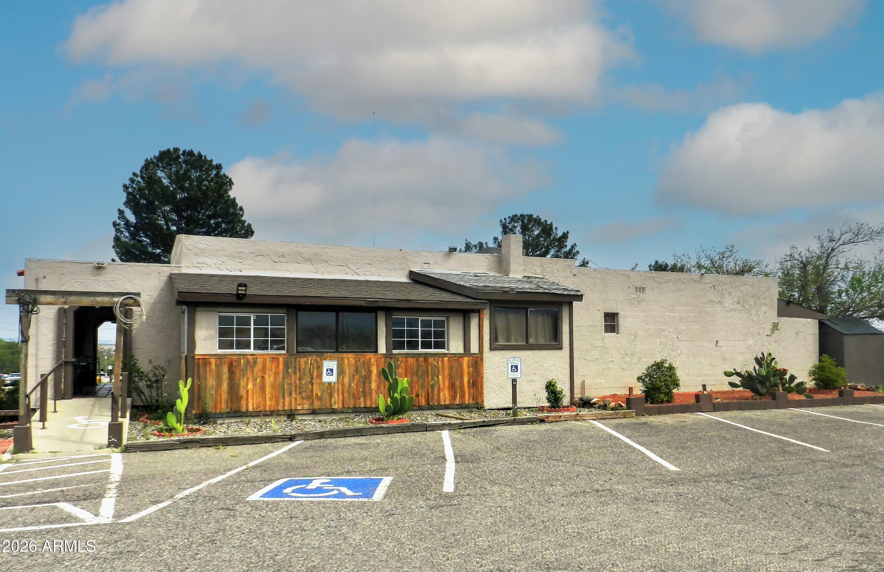 2181 E STATE ROUTE 89A Highway