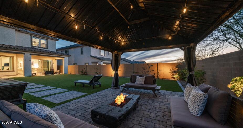 5928 E SIERRA MORENA Street