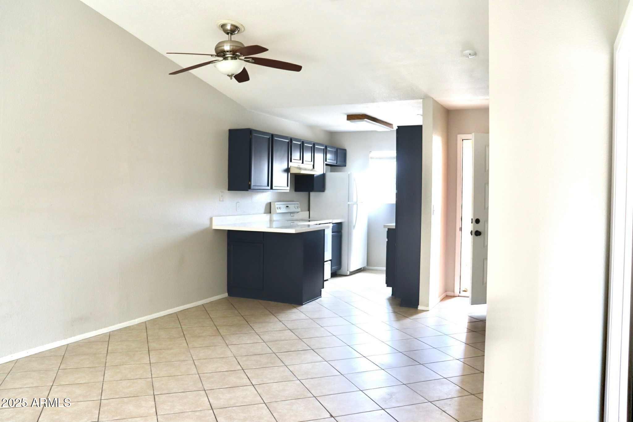 653 W GUADALUPE Road 2005