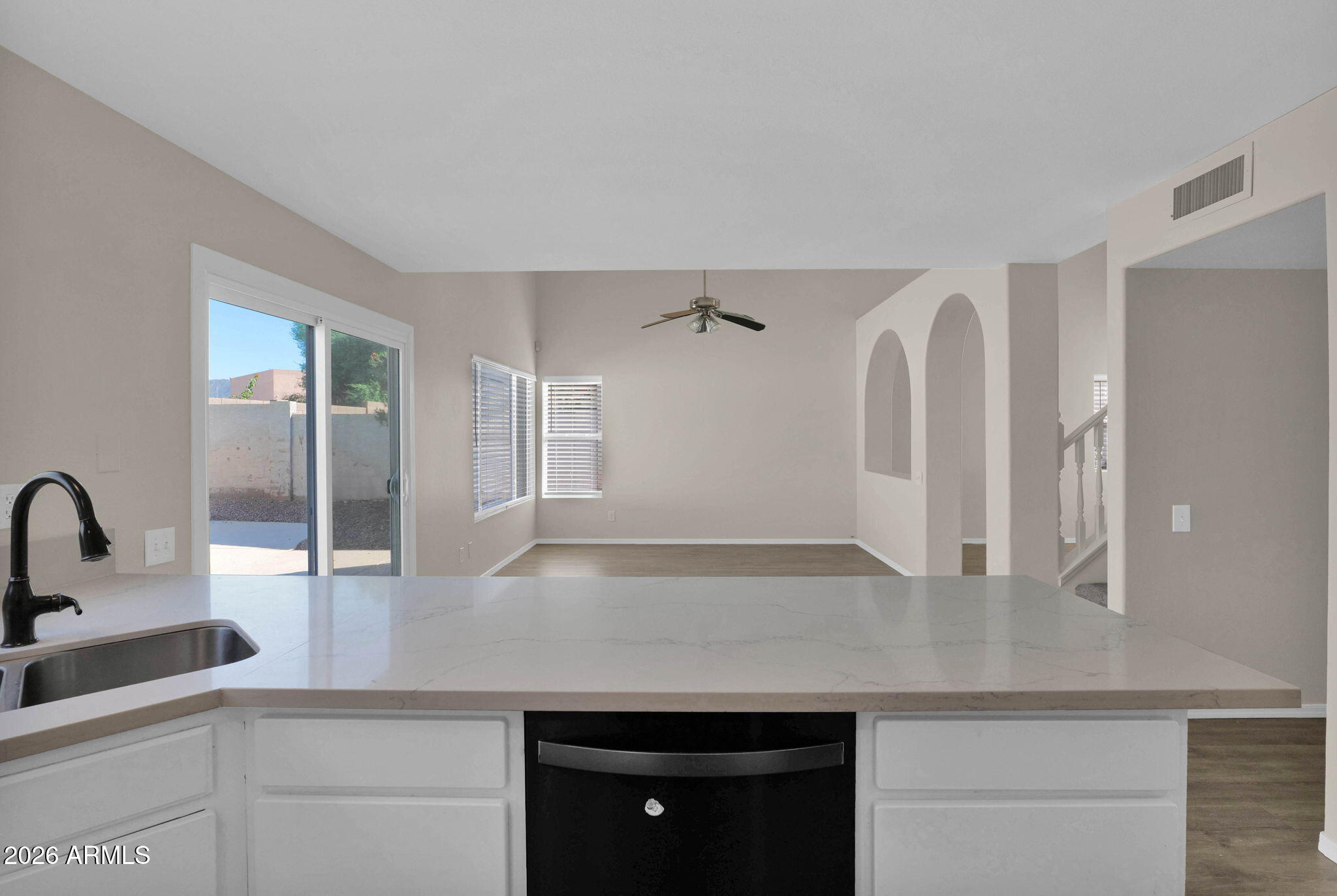 Search Homes 4 6610 E NORTHRIDGE Street