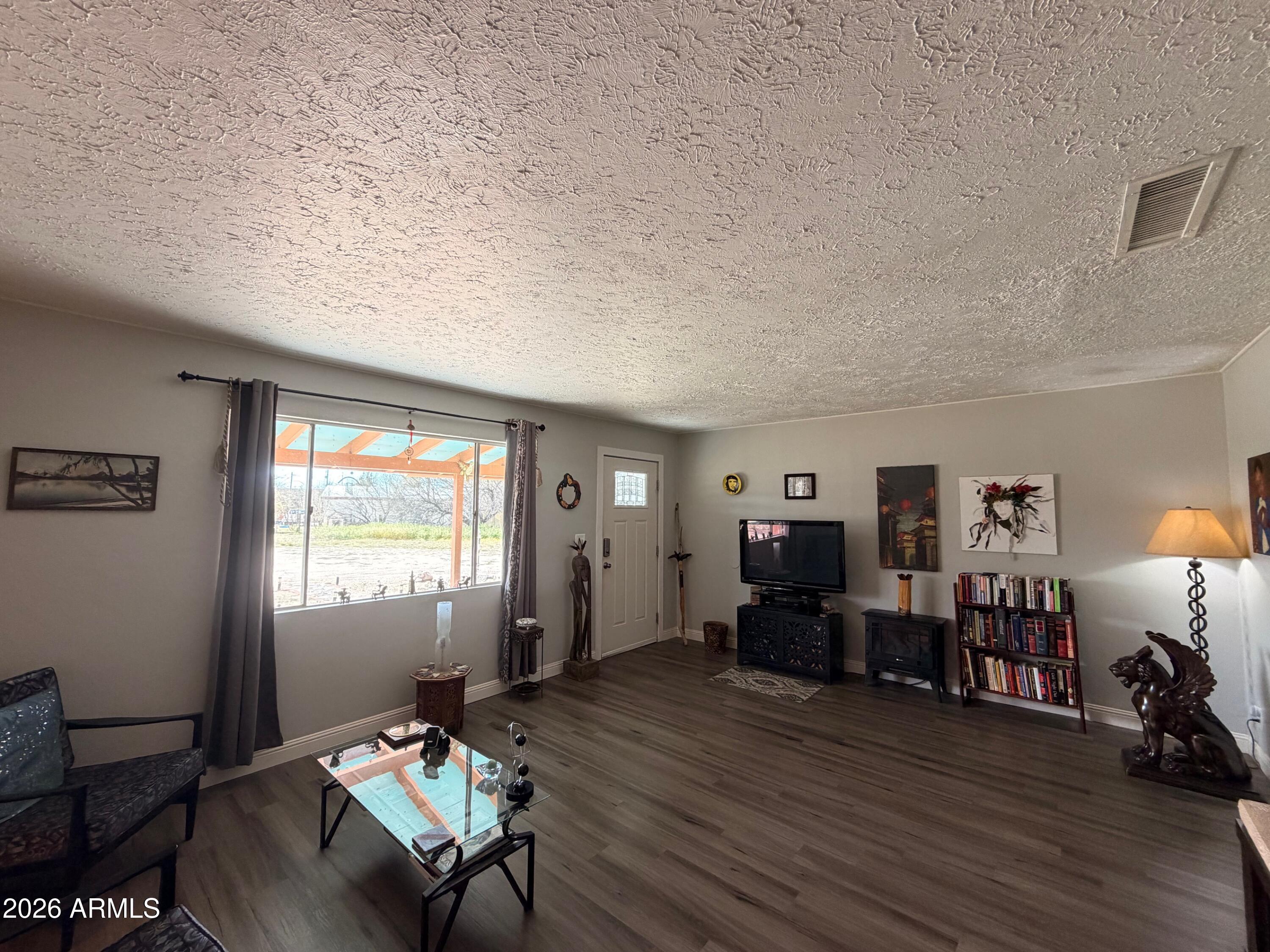 1428 N Cemetery Road