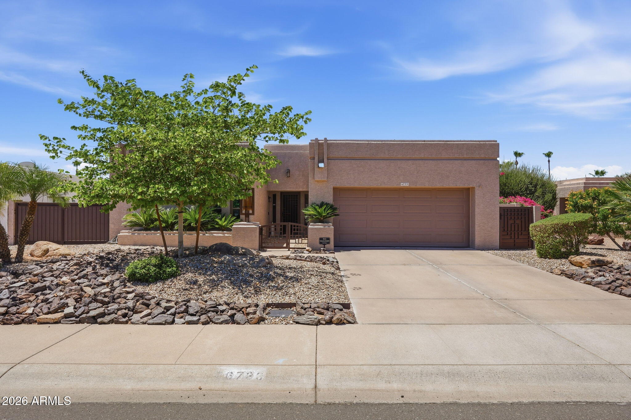 6733 E PHELPS Road
