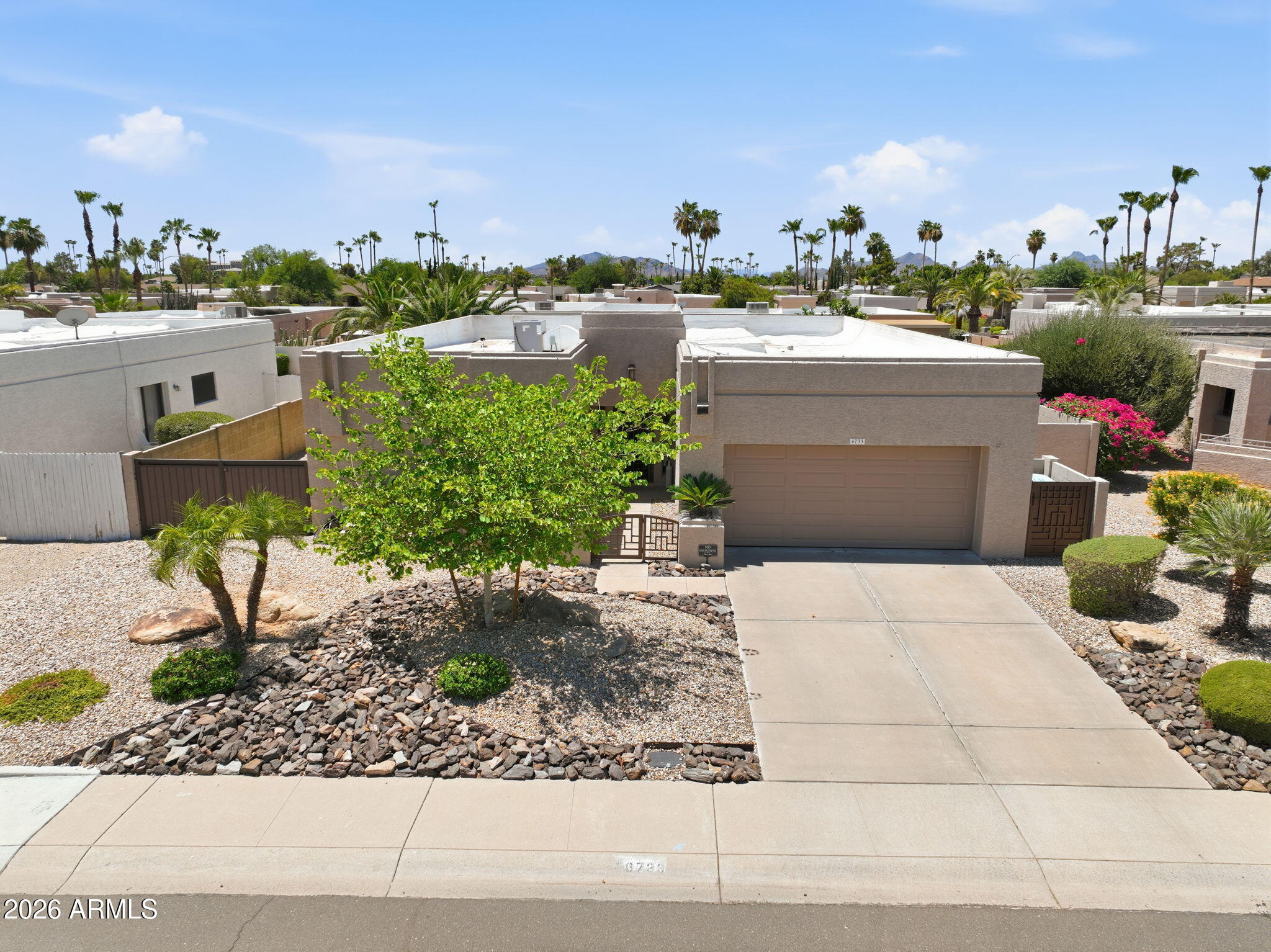 6733 E PHELPS Road