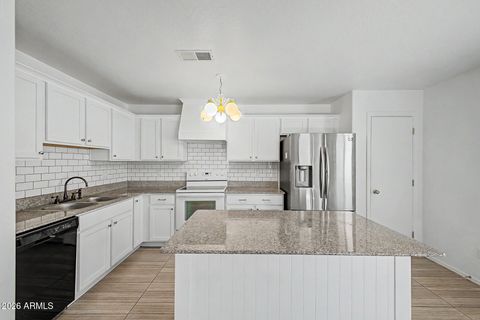 1882 W ROAD AGENT Street Apache Junction AZ 85120