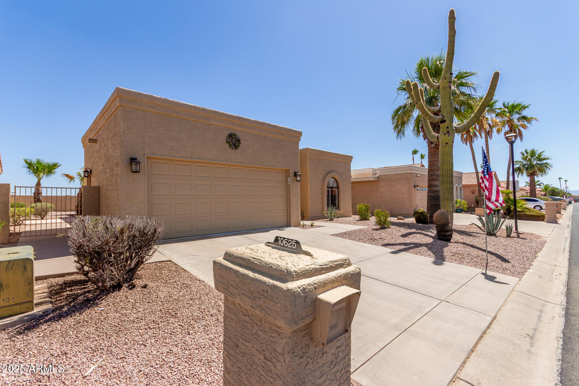 10625 E NAVAJO Place