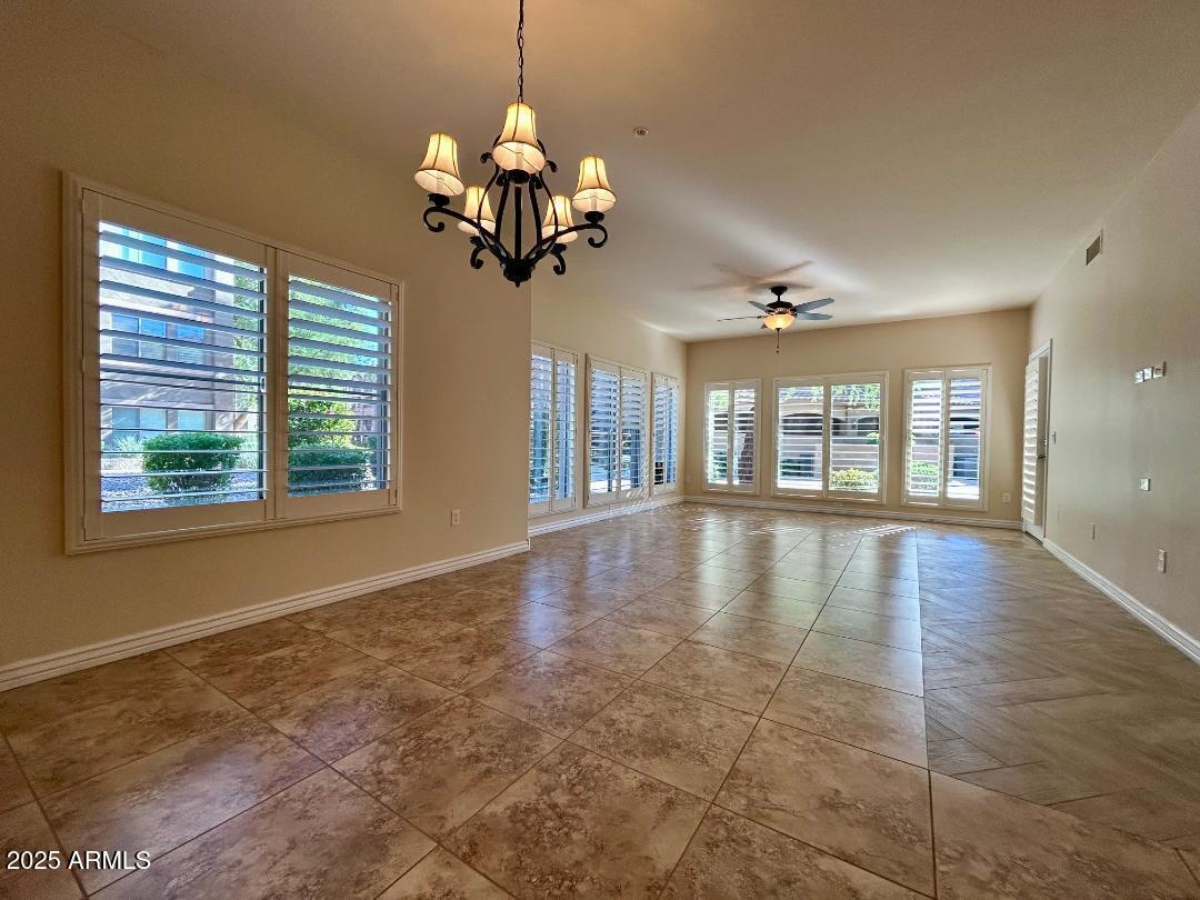 5350 E DEER VALLEY Drive 1261