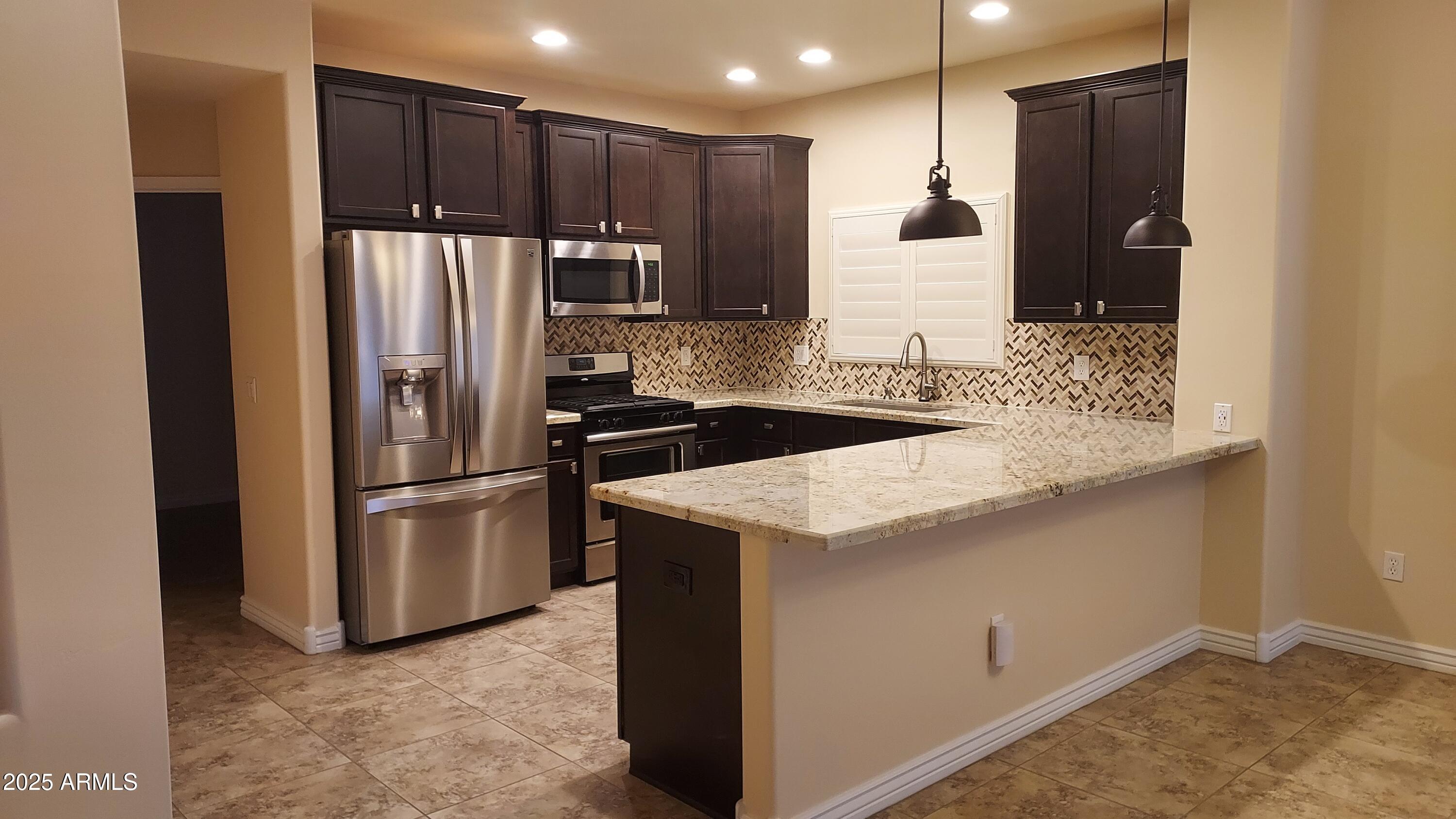 5350 E DEER VALLEY Drive 1261