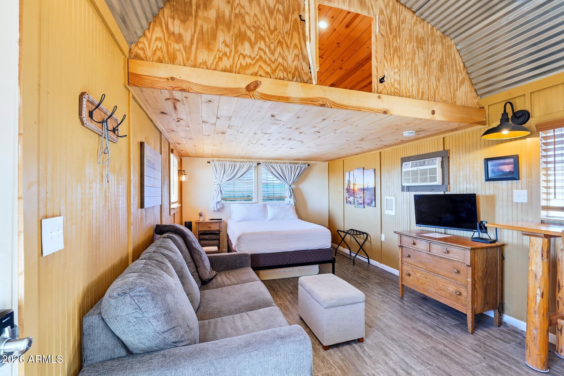 1231 S RIO VISTA Road