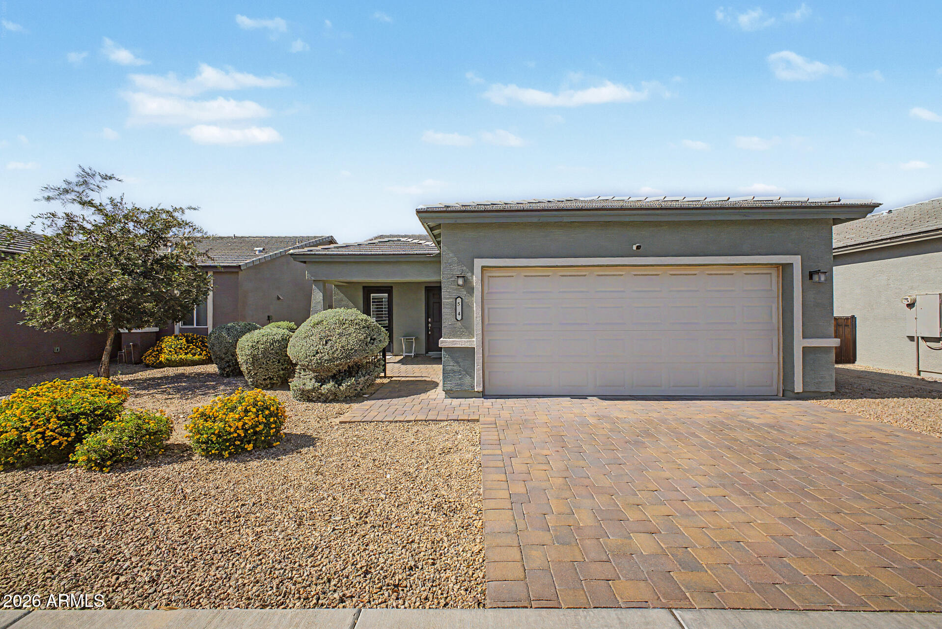 524 W HARWELL Road