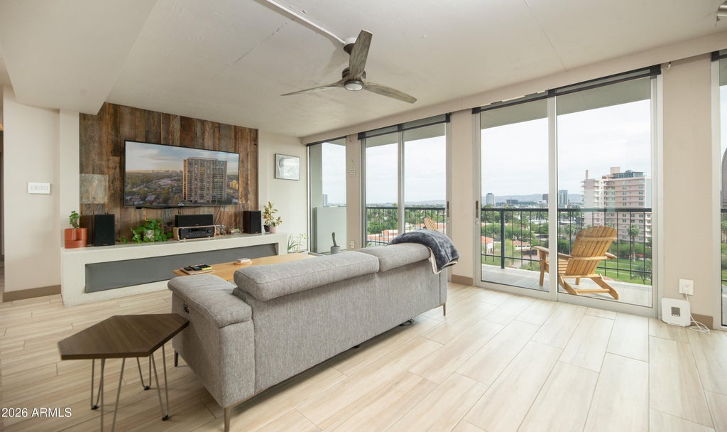 Photo of 2323 N Central Avenue #903, Phoenix, AZ 85004 (MLS # 7022223)