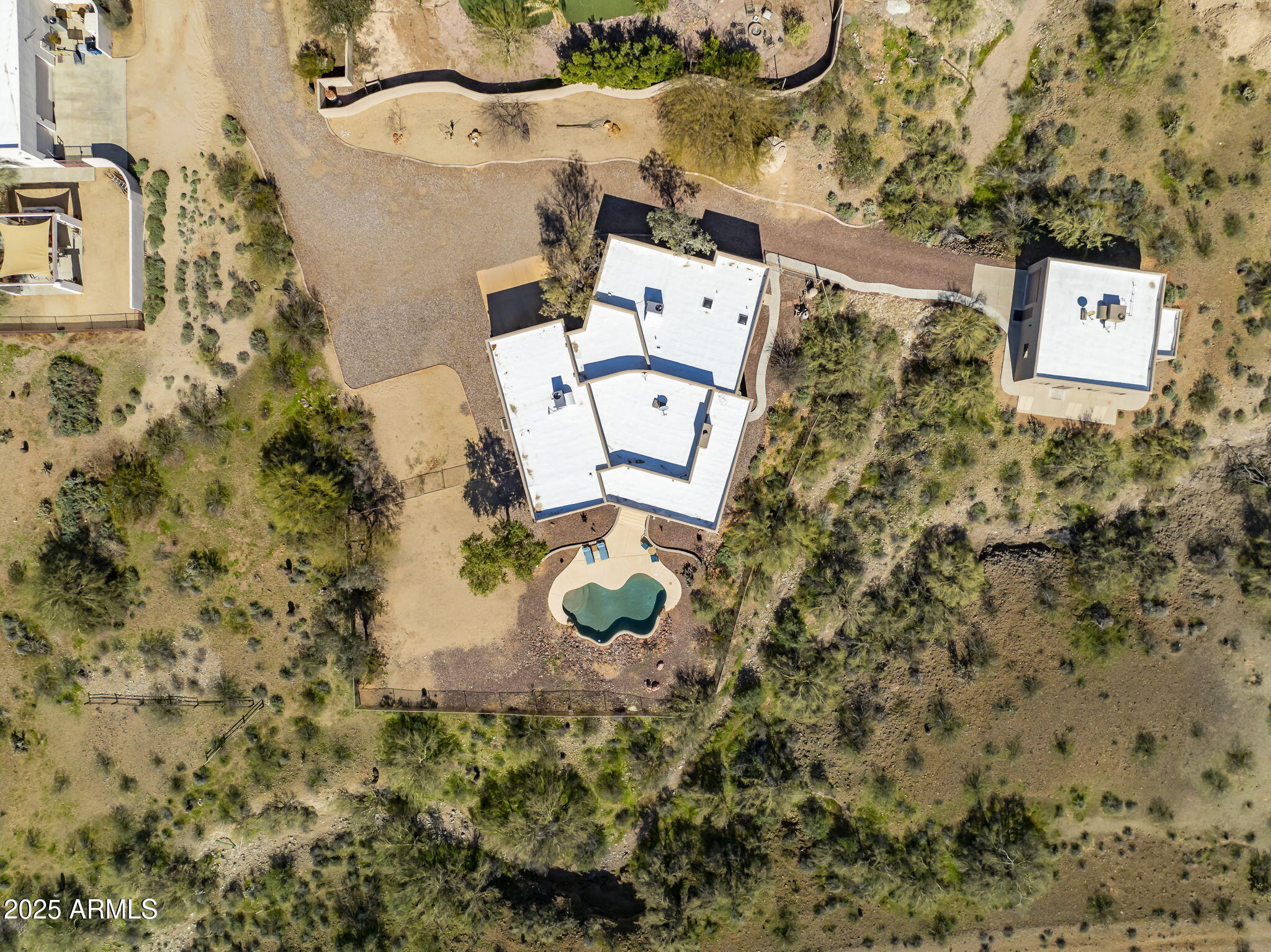 205 W QUARTZ ROCK Road