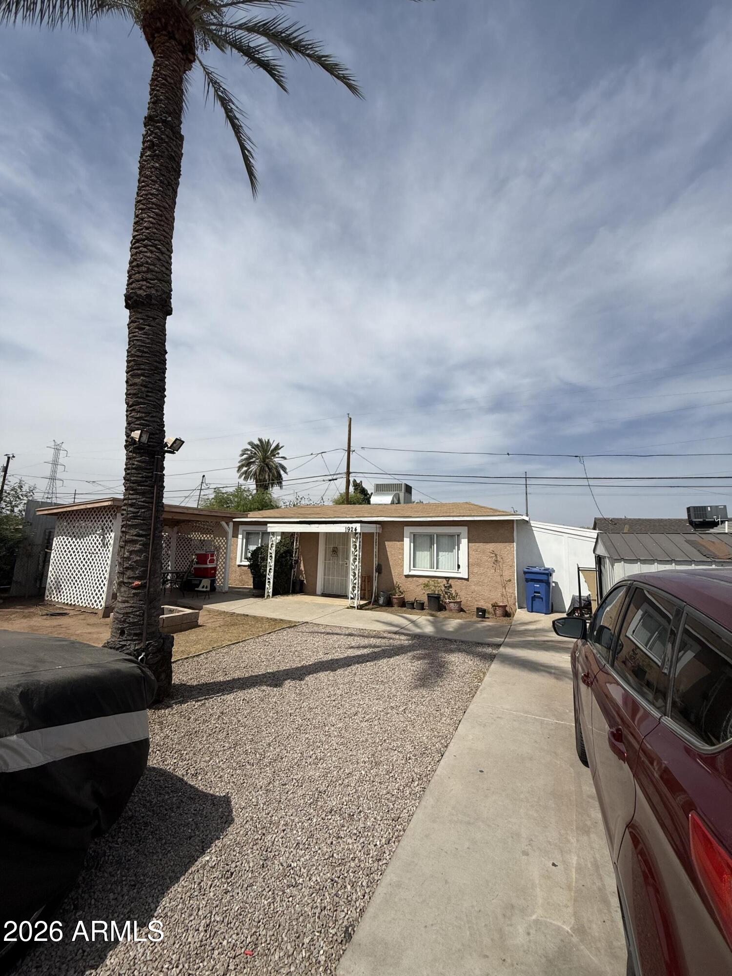 1924 W hadley Street