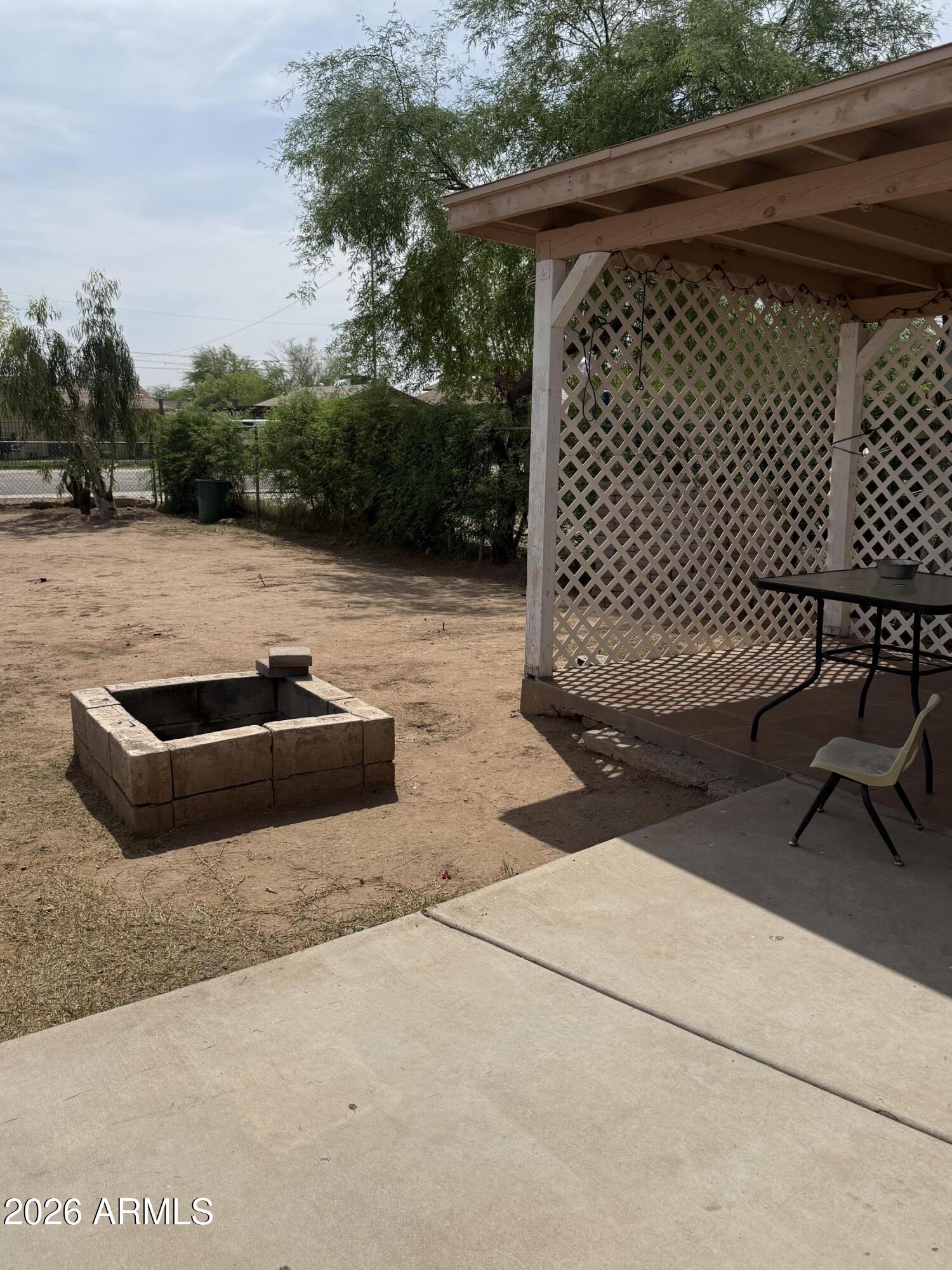 1924 W hadley Street