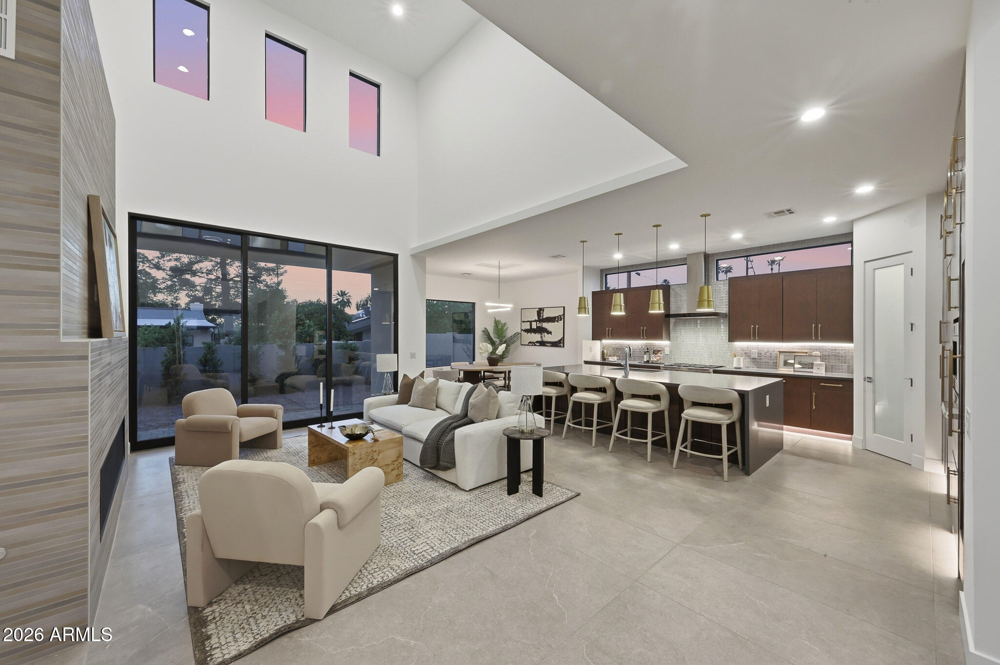 100 W NORTHERN Avenue 15