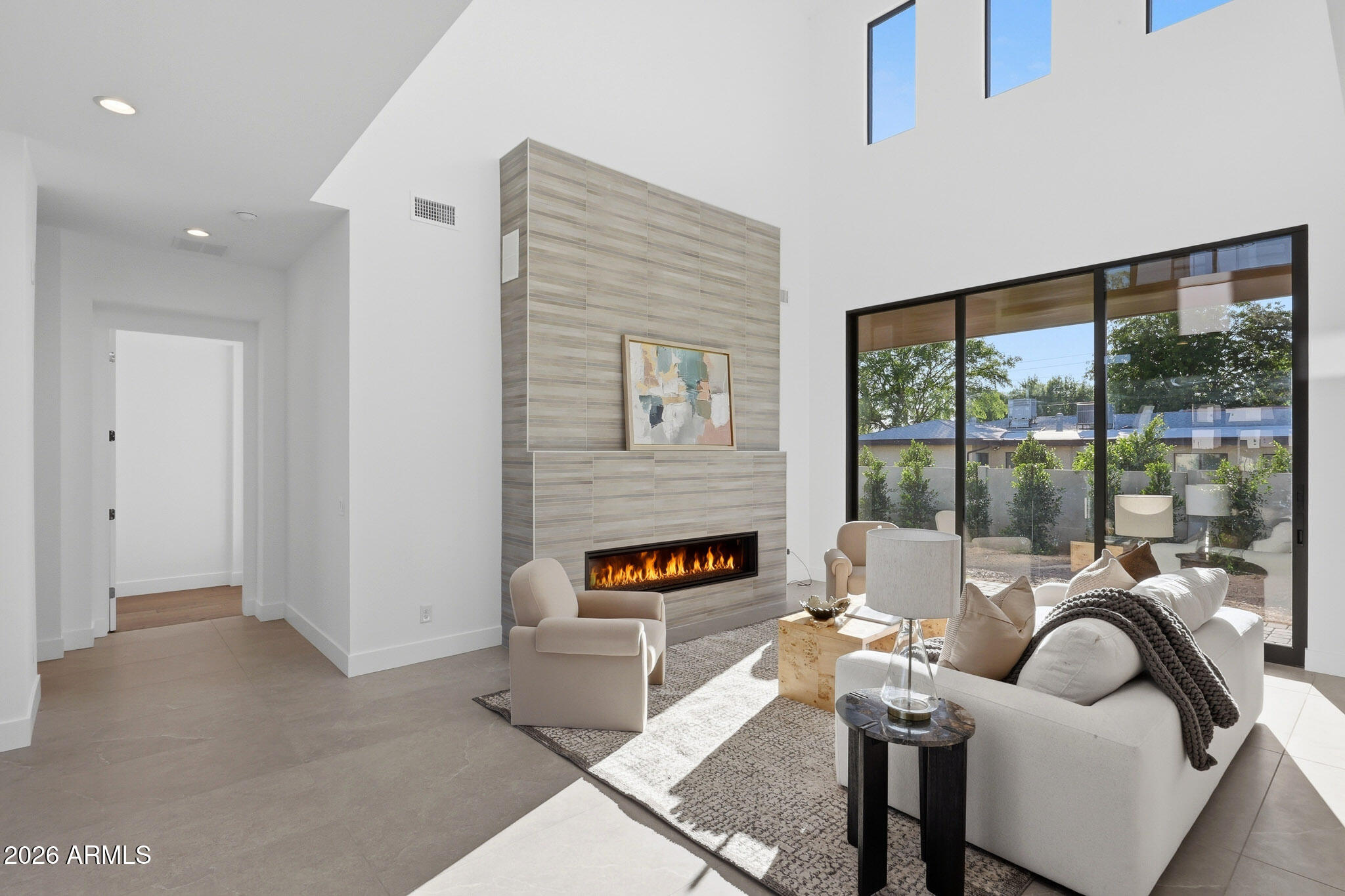 100 W NORTHERN Avenue 15