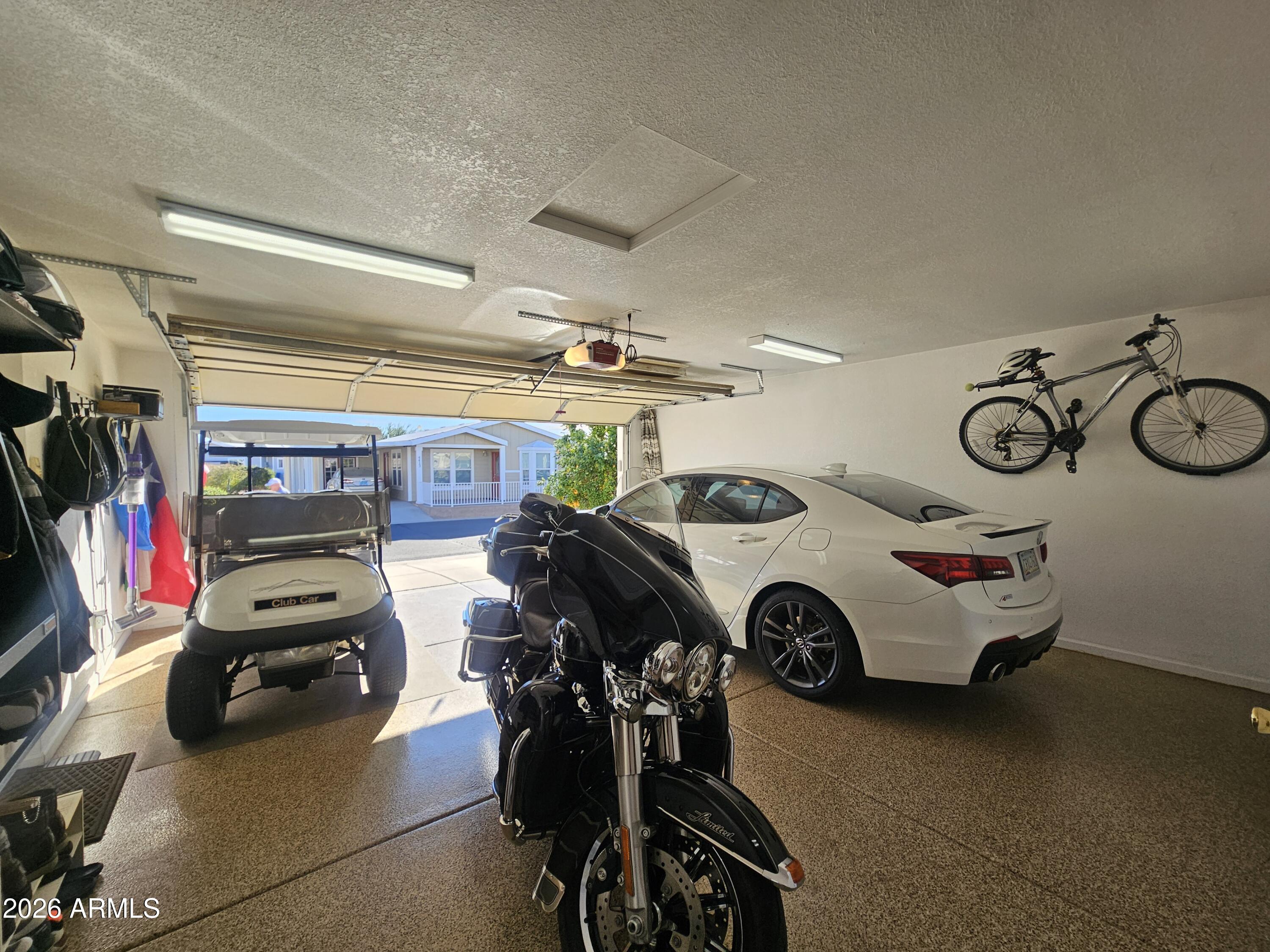 650 N Hawes Road -- 4414