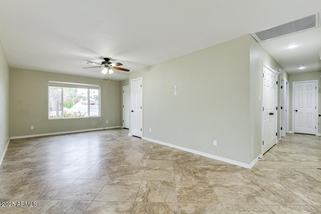 1968 E DEL RIO Drive