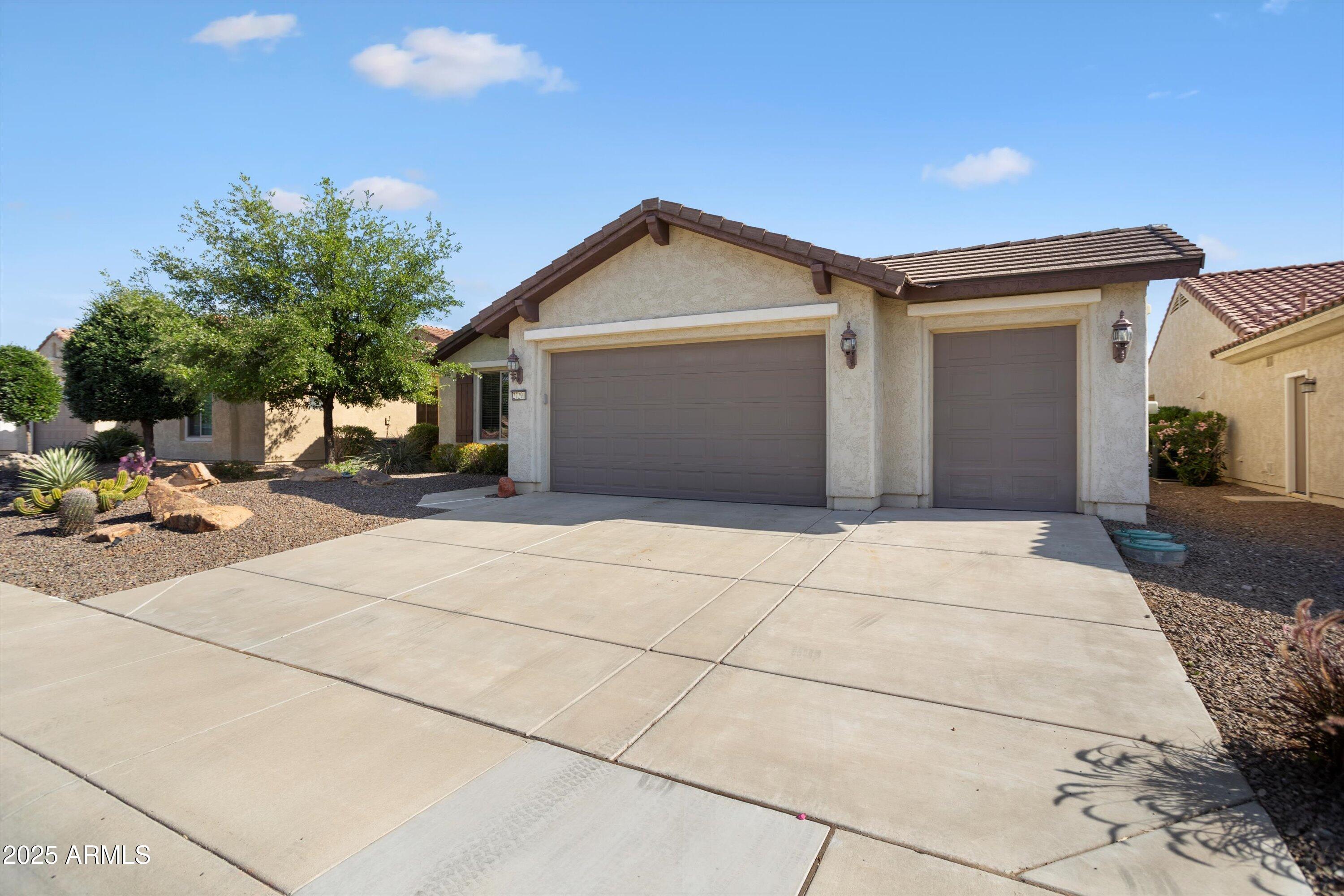 27291 W MOHAWK Lane