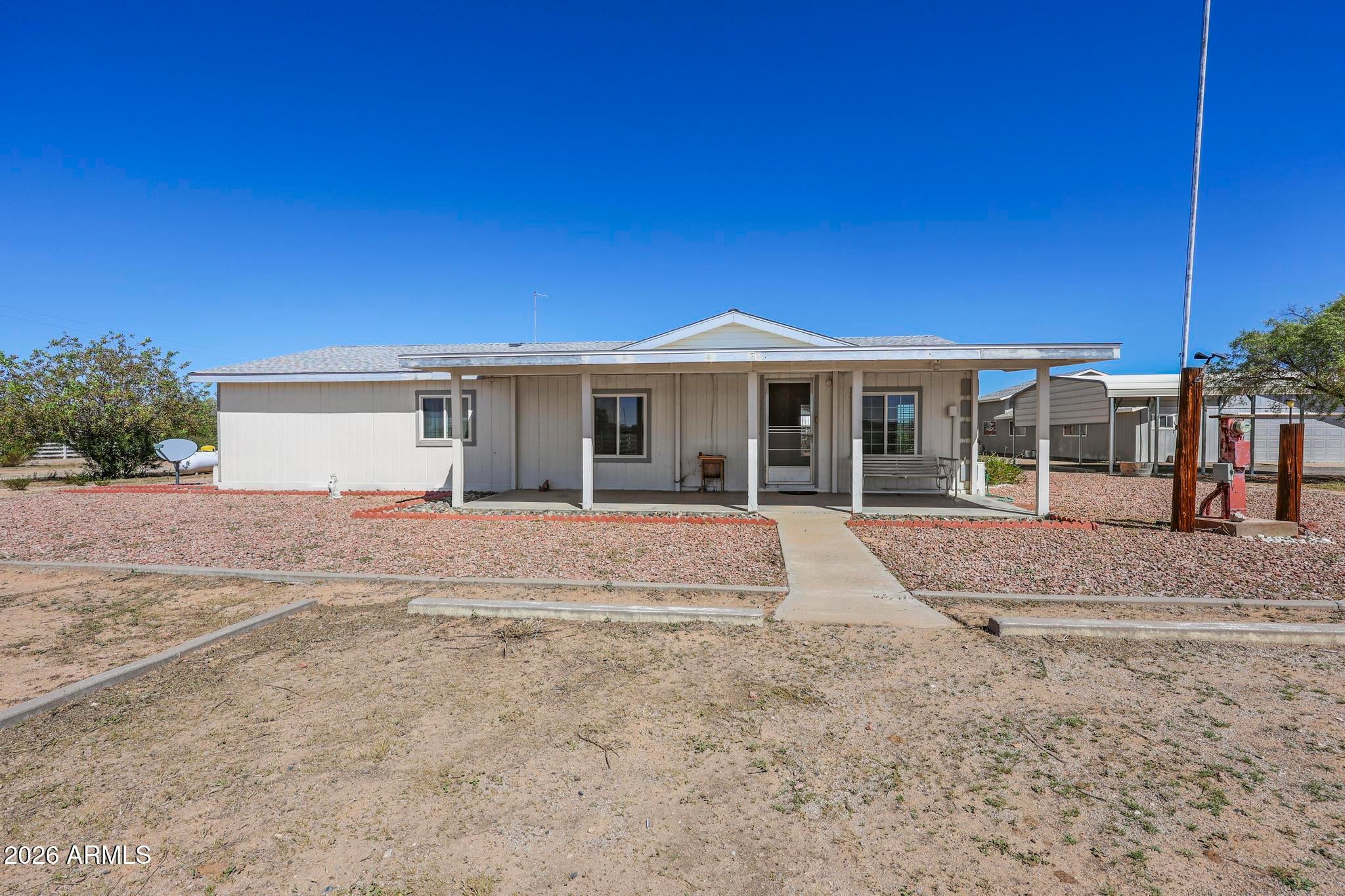 43940 W US Highway 60 & 89 --