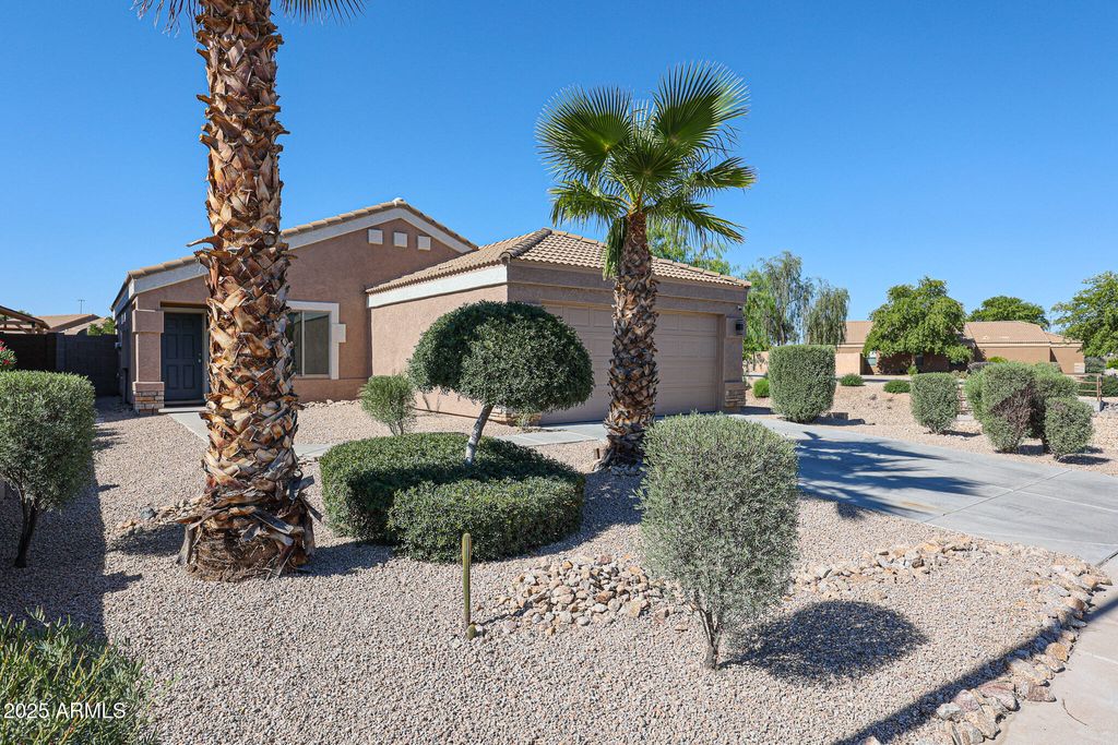Photo of 11765 W Maui Lane, El Mirage, AZ 85335 (MLS # 6921270)