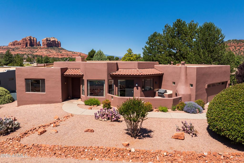 Photo of 215 Indian Cliffs Road, Sedona, AZ 86336 (MLS # 7032652)
