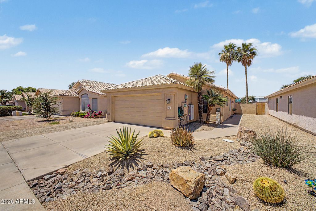Photo of 1052 N Bogle Avenue, Chandler, AZ 85225 (MLS # 7029976)