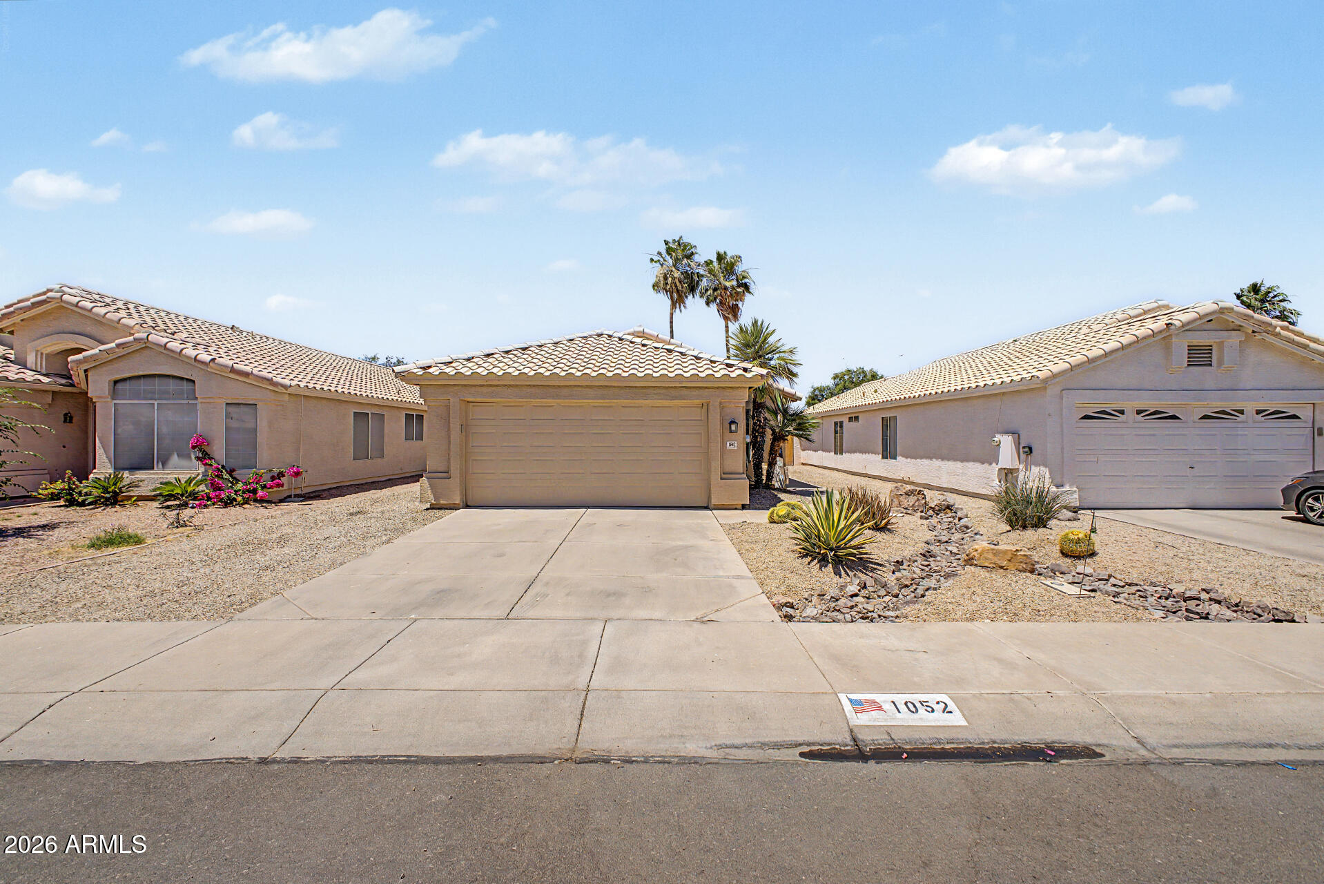 1052 N BOGLE Avenue