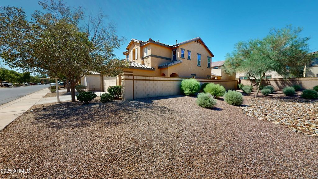 Photo of 40260 W Helen Court, Maricopa, AZ 85138 (MLS # 6929328)