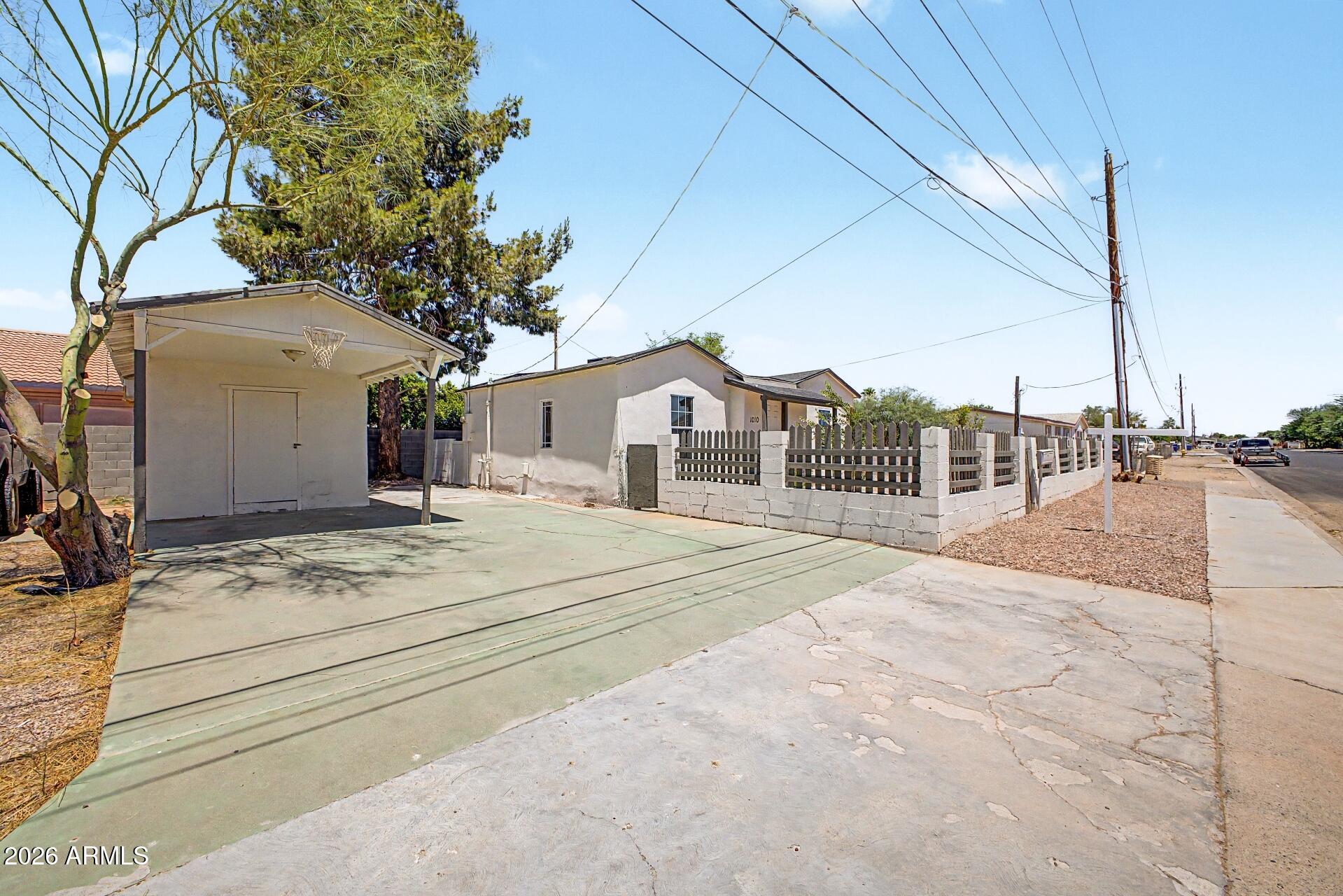 1010 E CHIPMAN Road