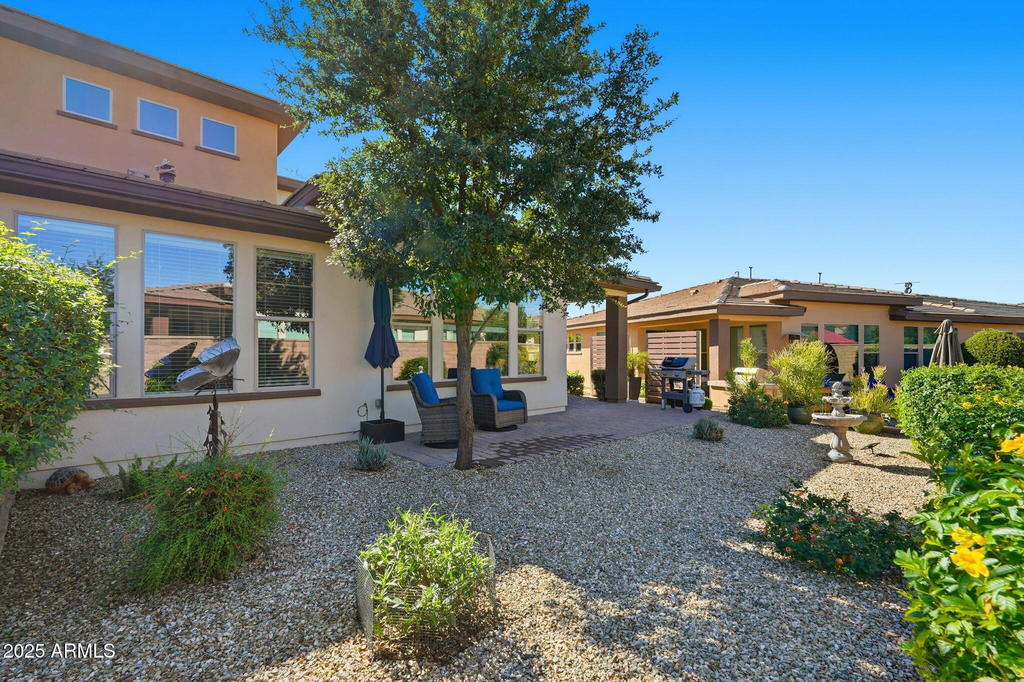 918 E COBBLE STONE Drive