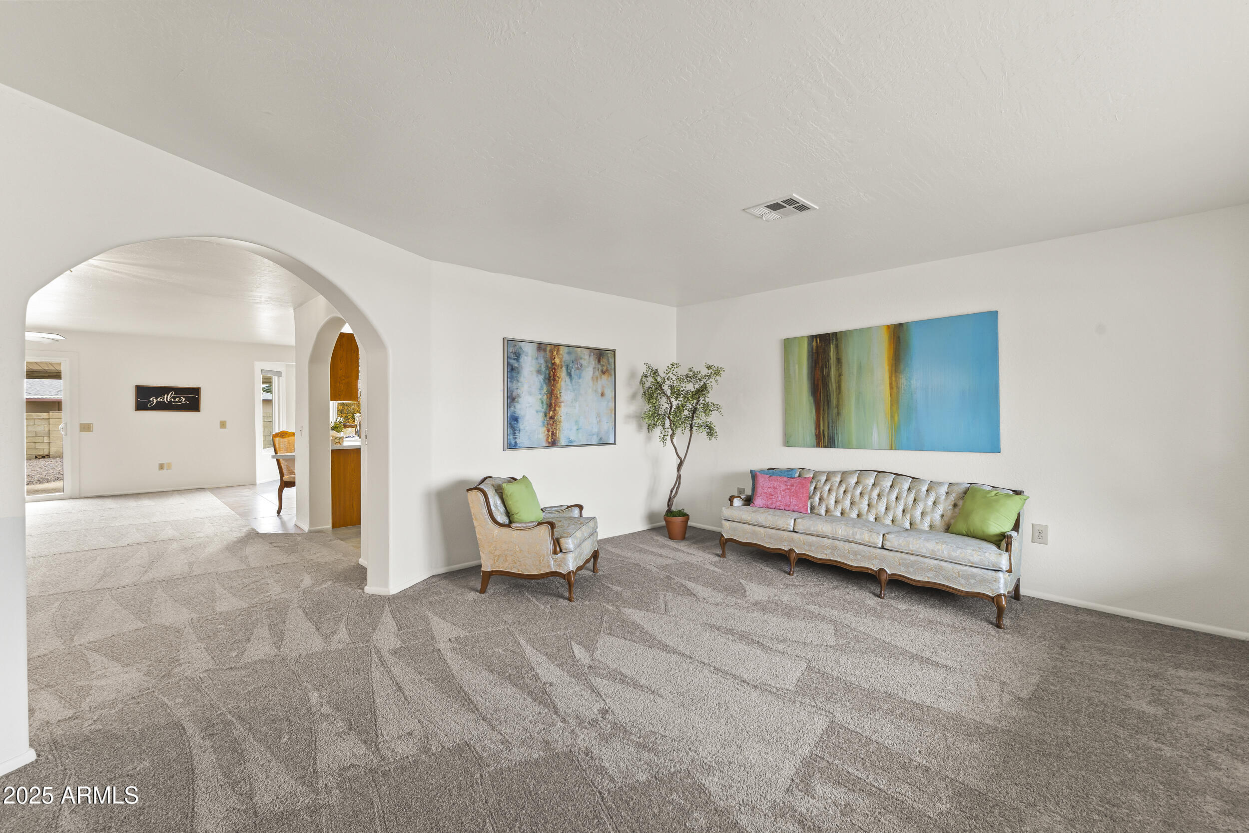 10307 W SUTTERS GOLD Lane