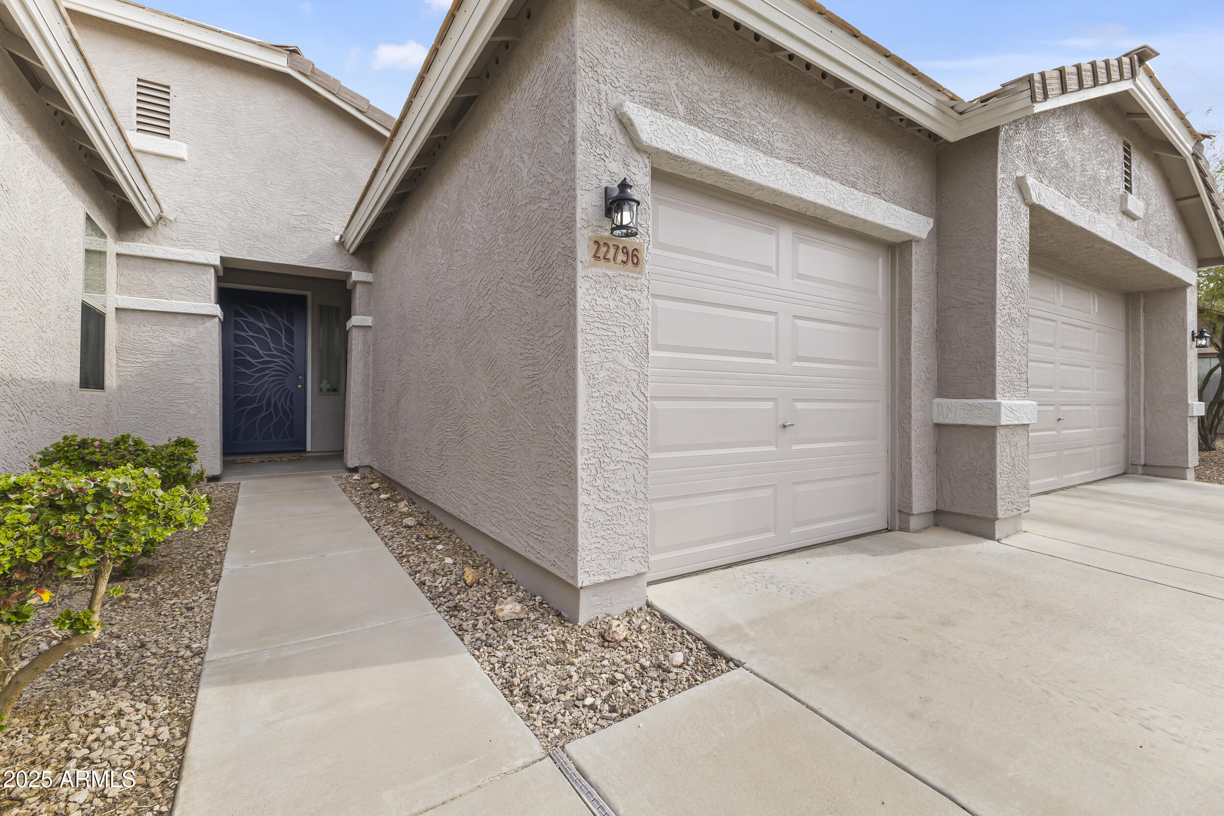 22796 W HOPI Circle