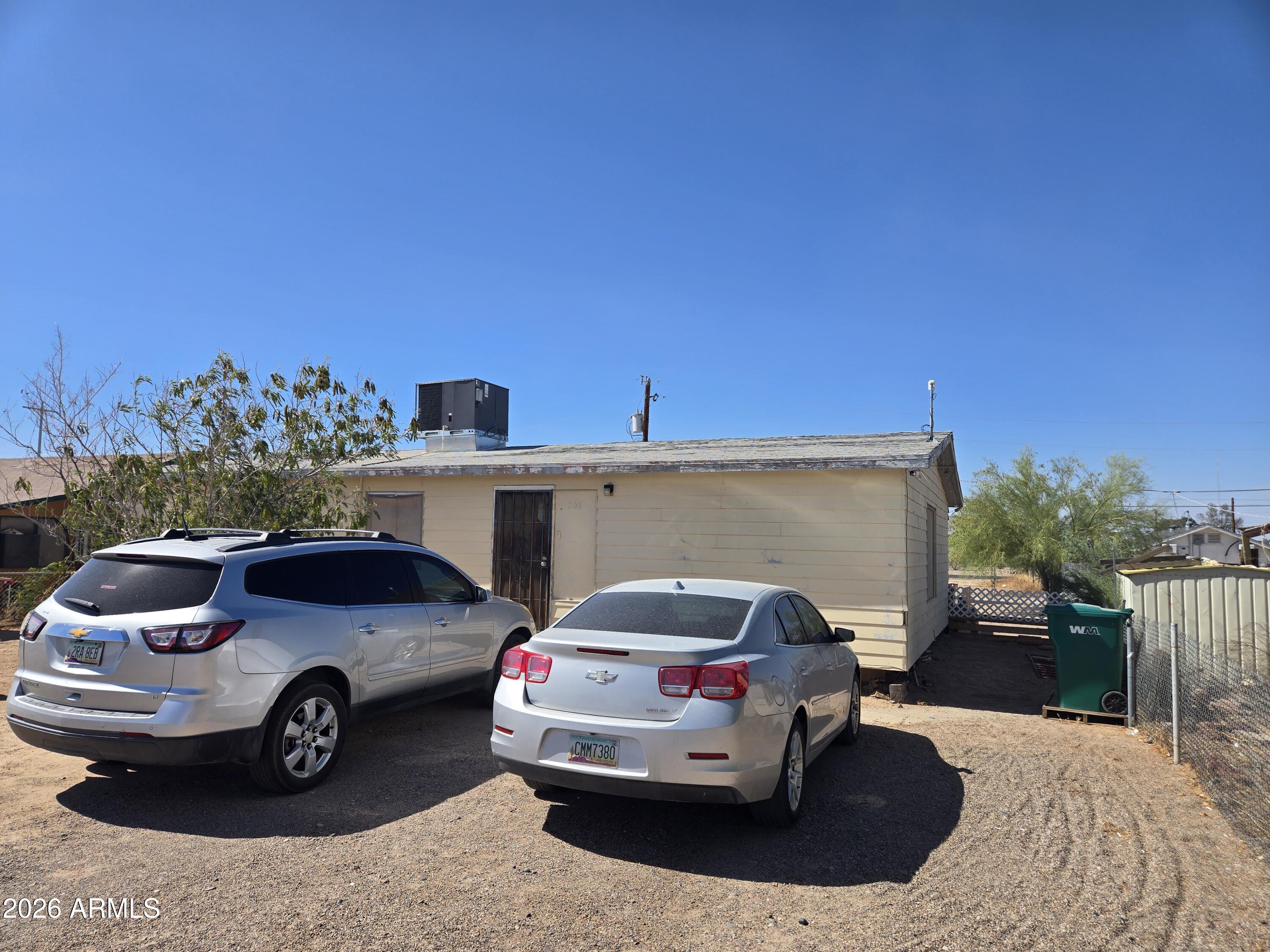 208 W RICHARDS Street