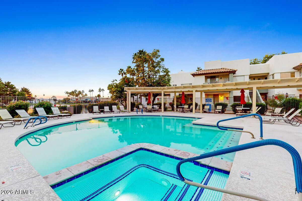 1825 W RAY Road 1144